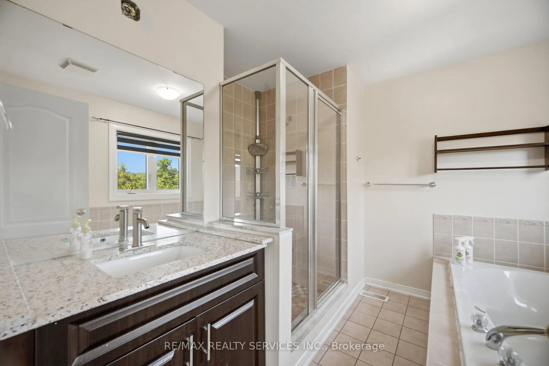 4 Sunnybrook Crescent
