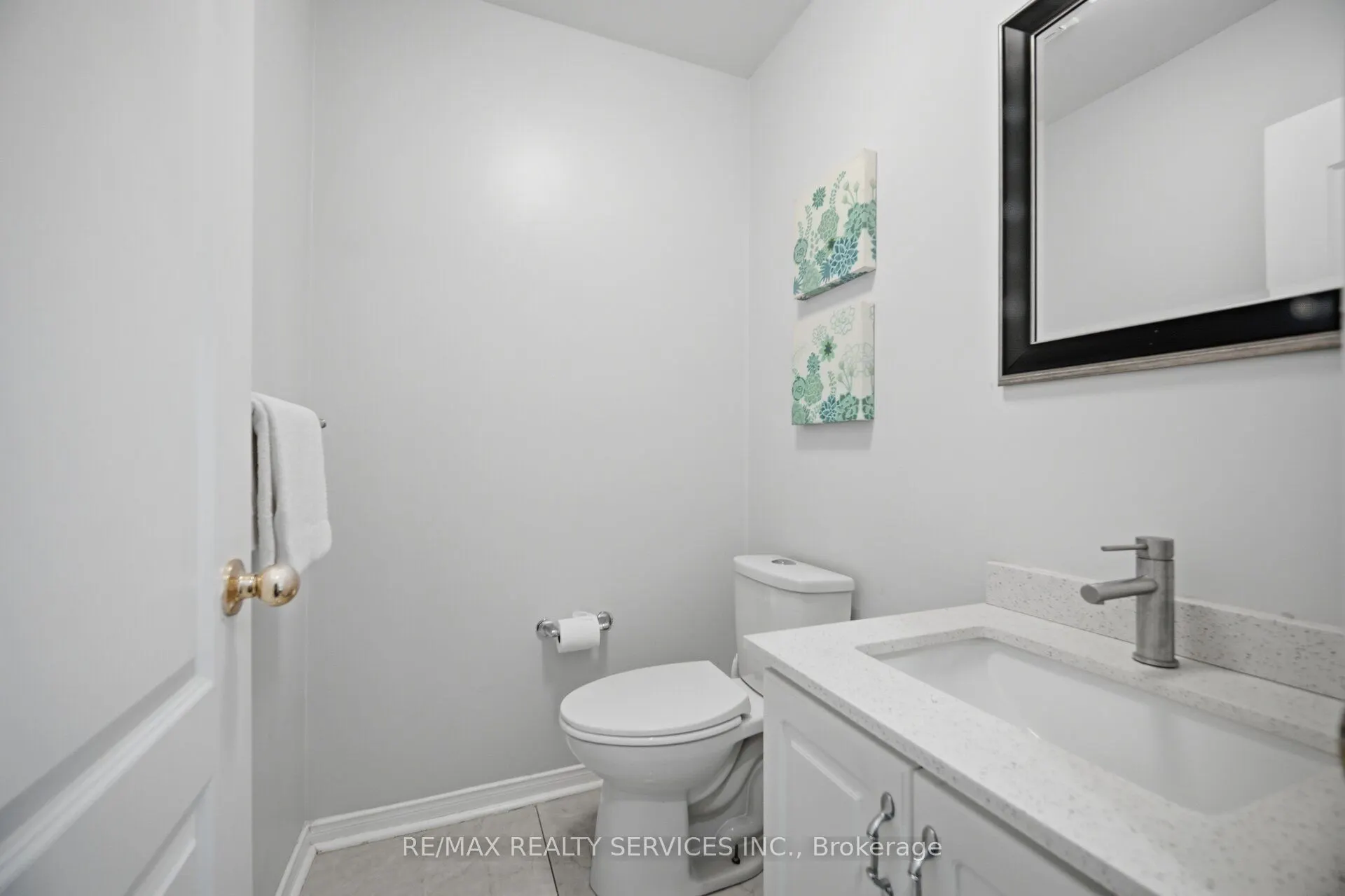 4 Sunnybrook Crescent