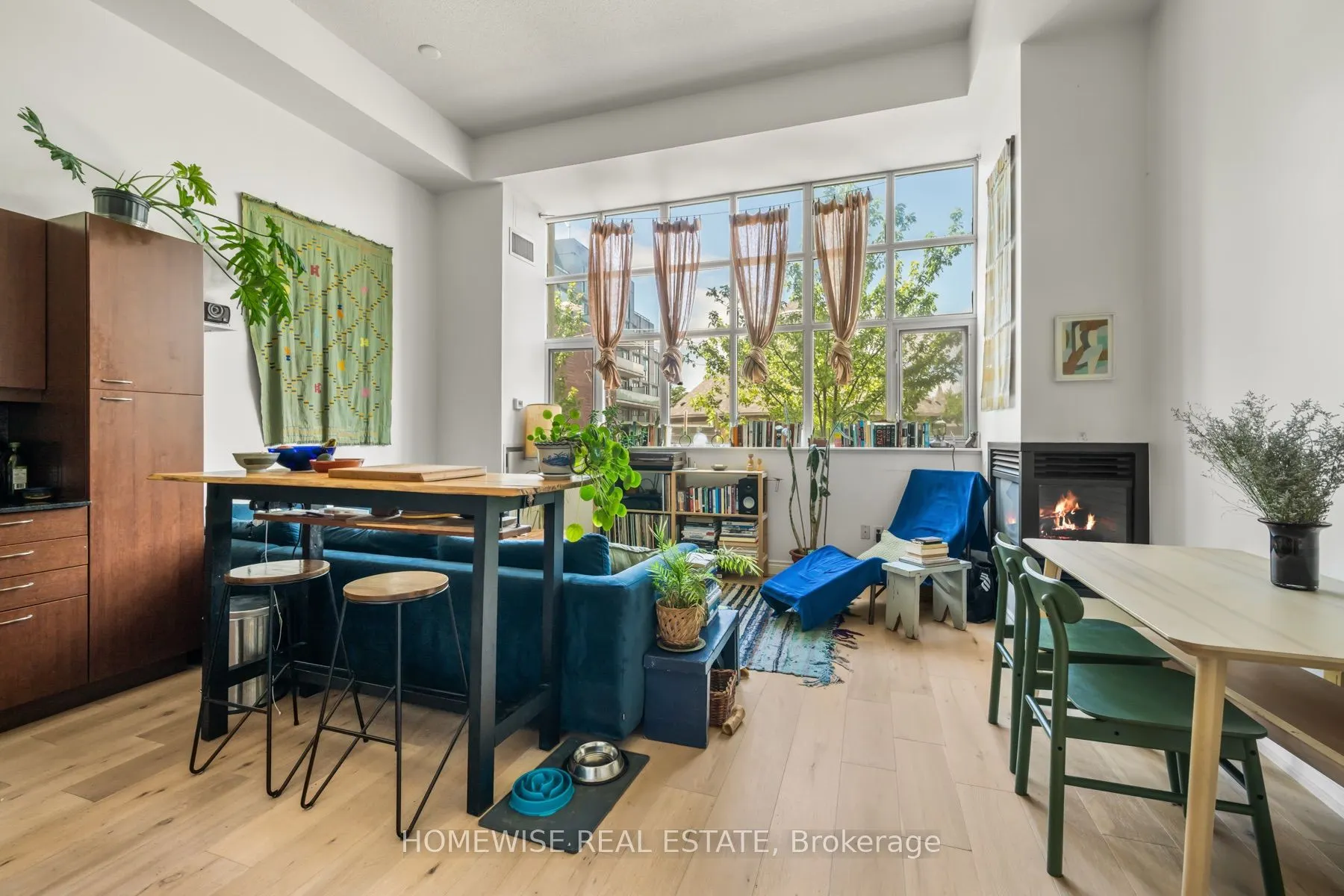 437 Roncesvalles Avenue #410