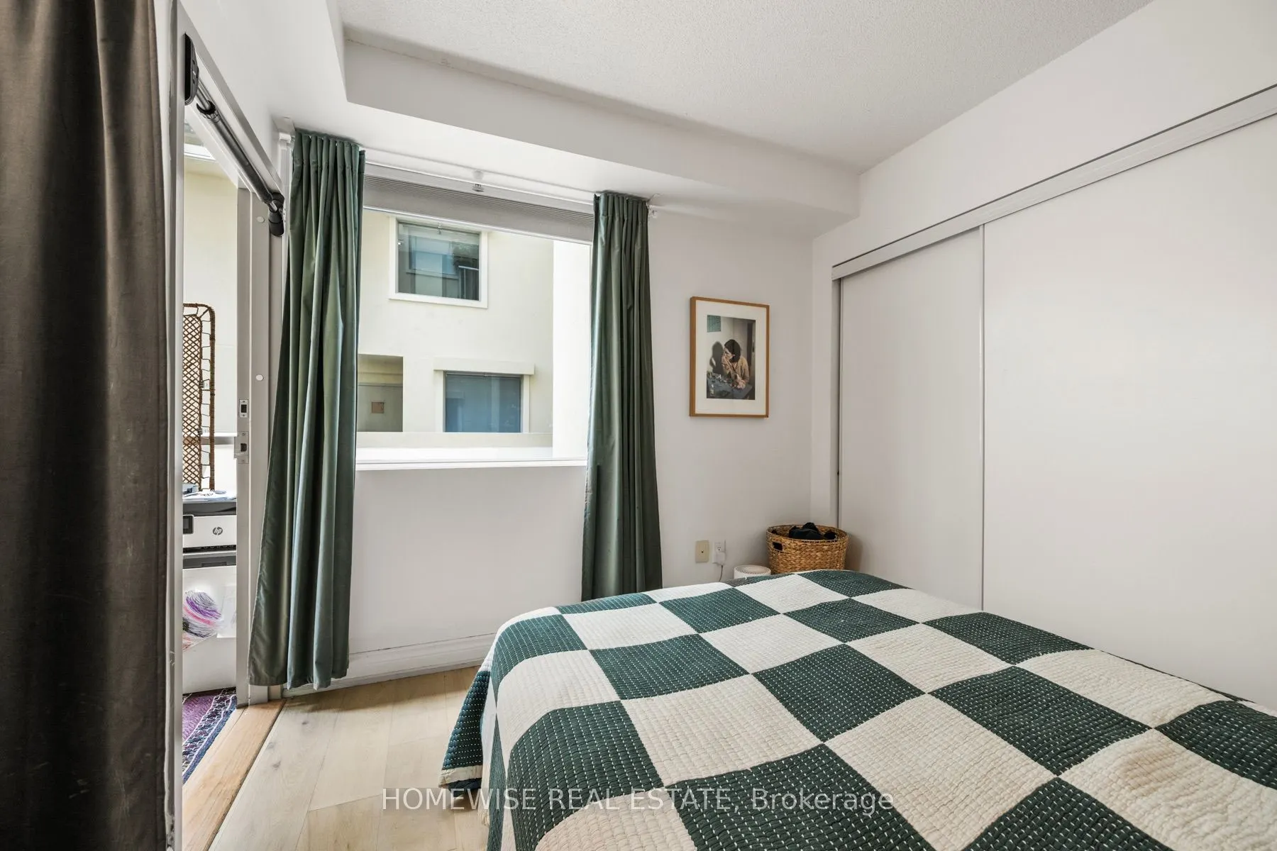437 Roncesvalles Avenue #410