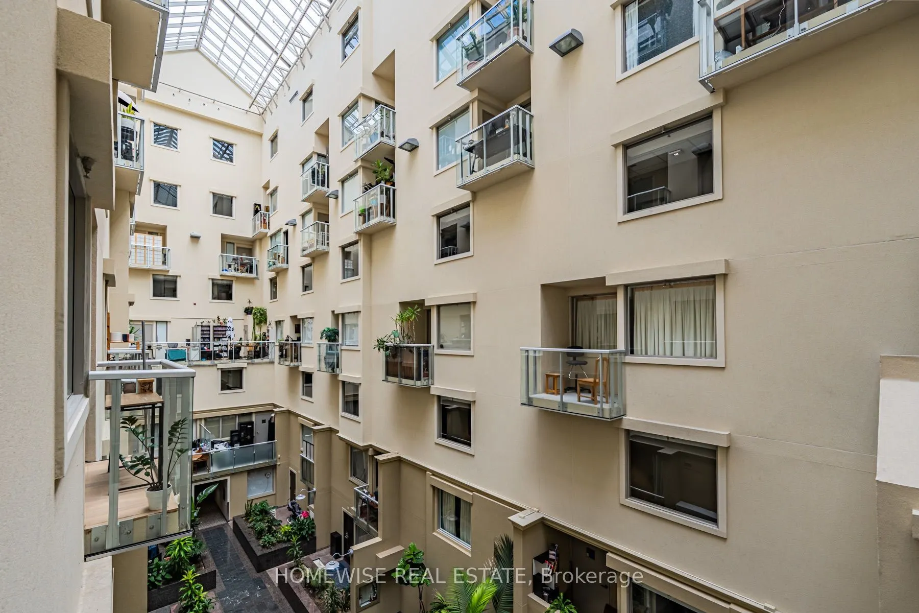 437 Roncesvalles Avenue #410