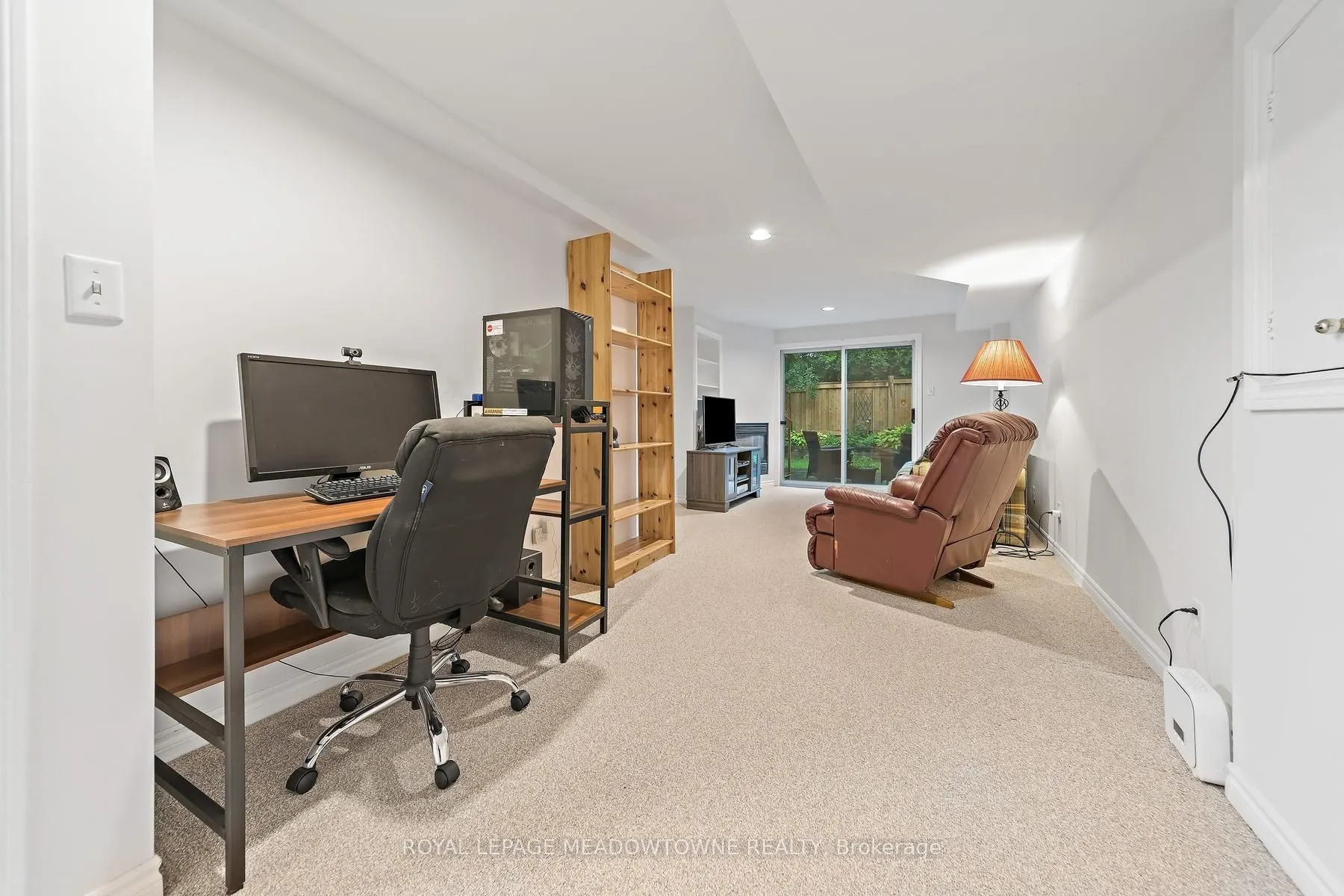 76 River Drive #11
