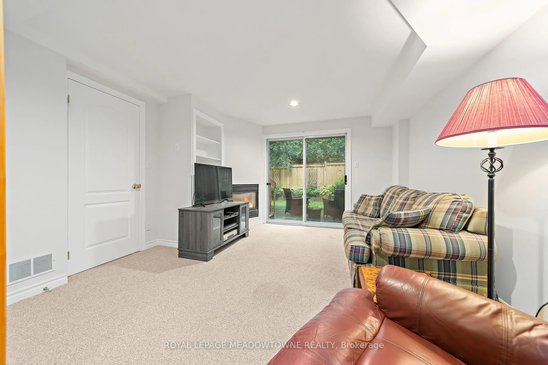 76 River Drive #11