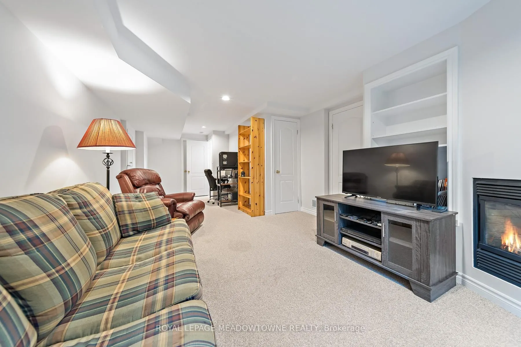 76 River Drive #11