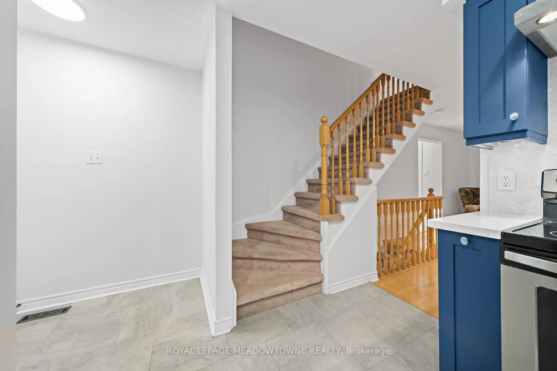 76 River Drive #11