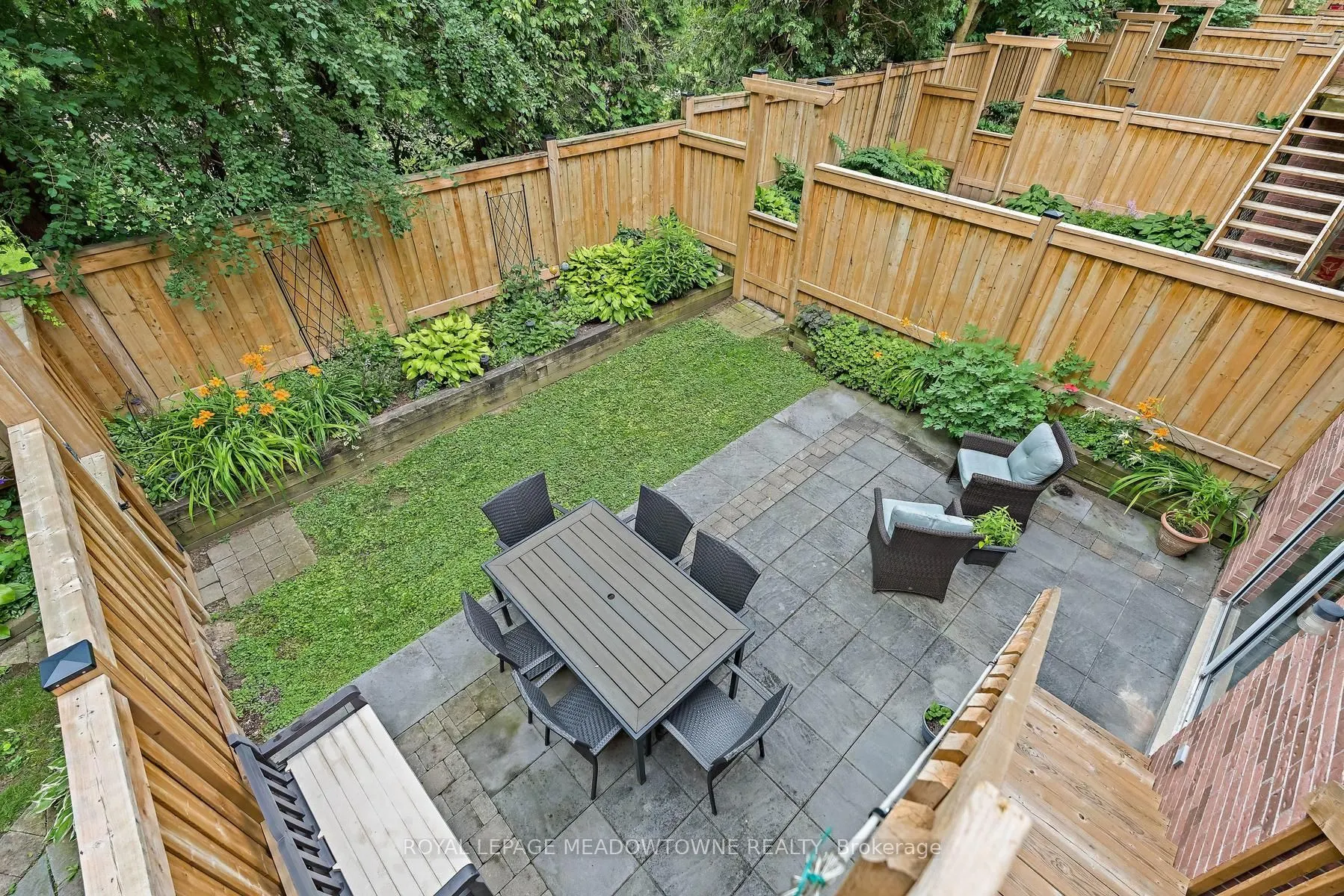 76 River Drive #11