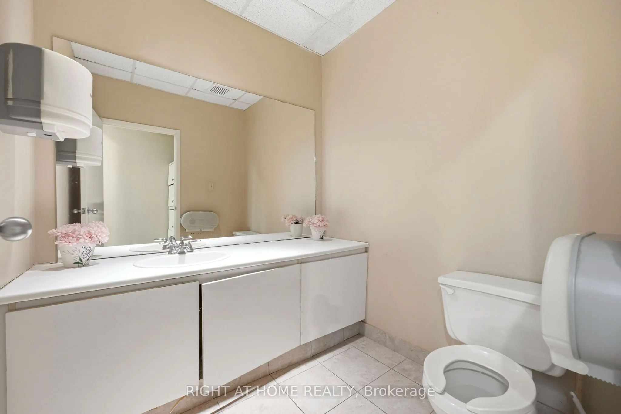 2601 Matheson Boulevard E #205