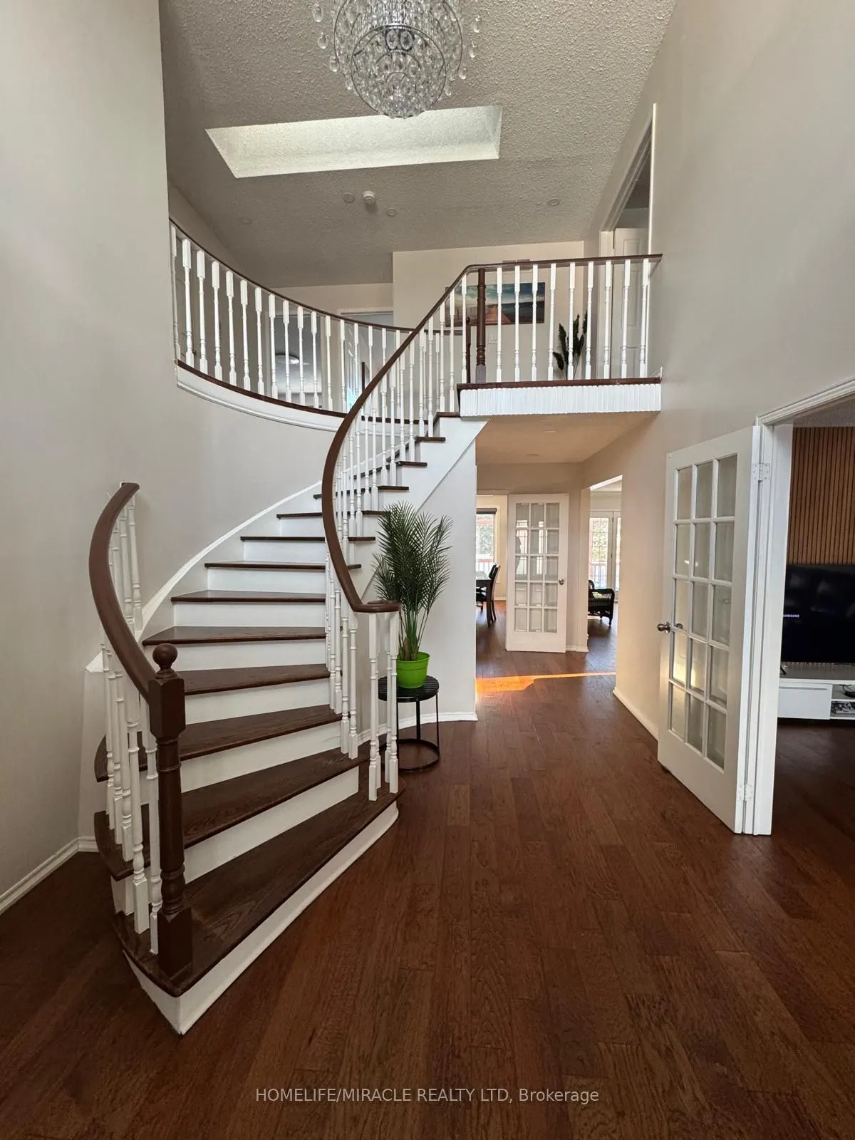 32 Plover Place