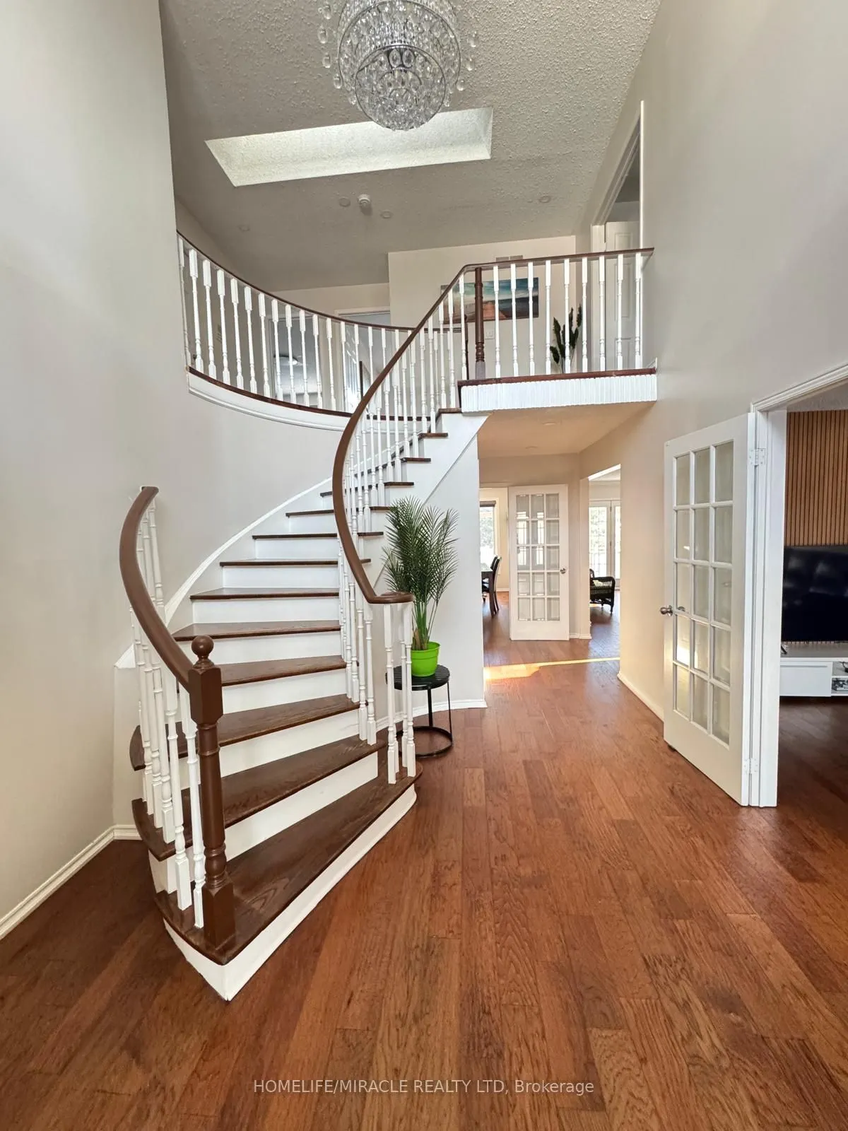 32 Plover Place