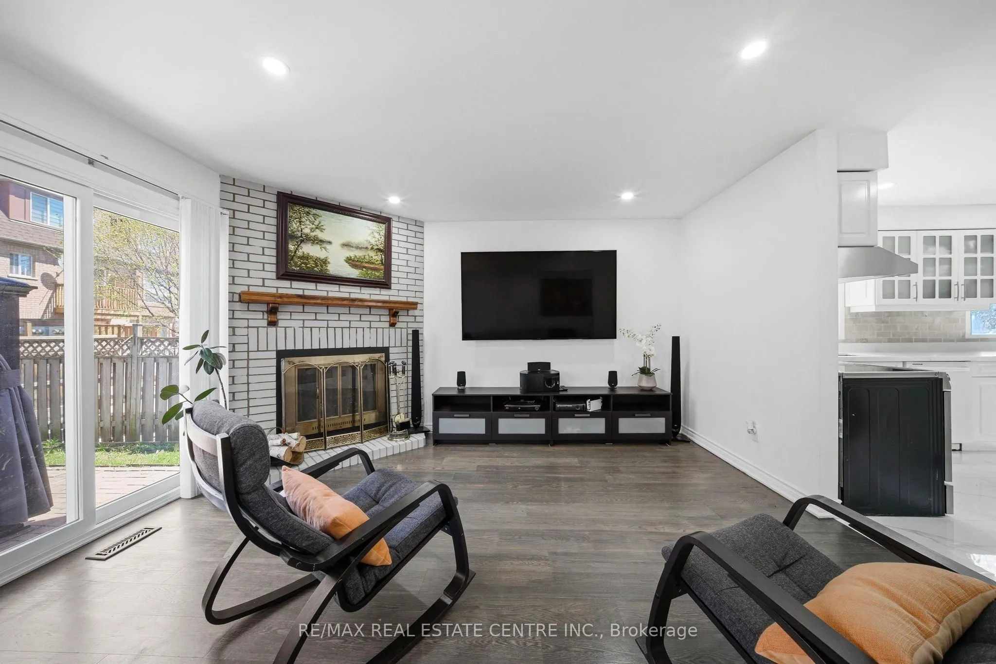 5235 HUNTINGFIELD Drive