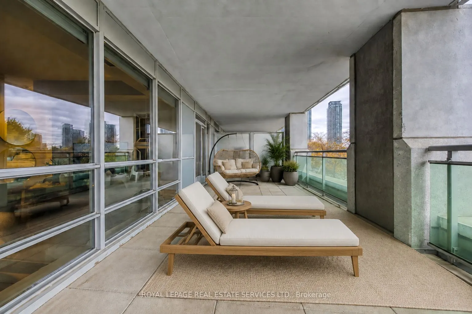 16 Brookers Lane #203