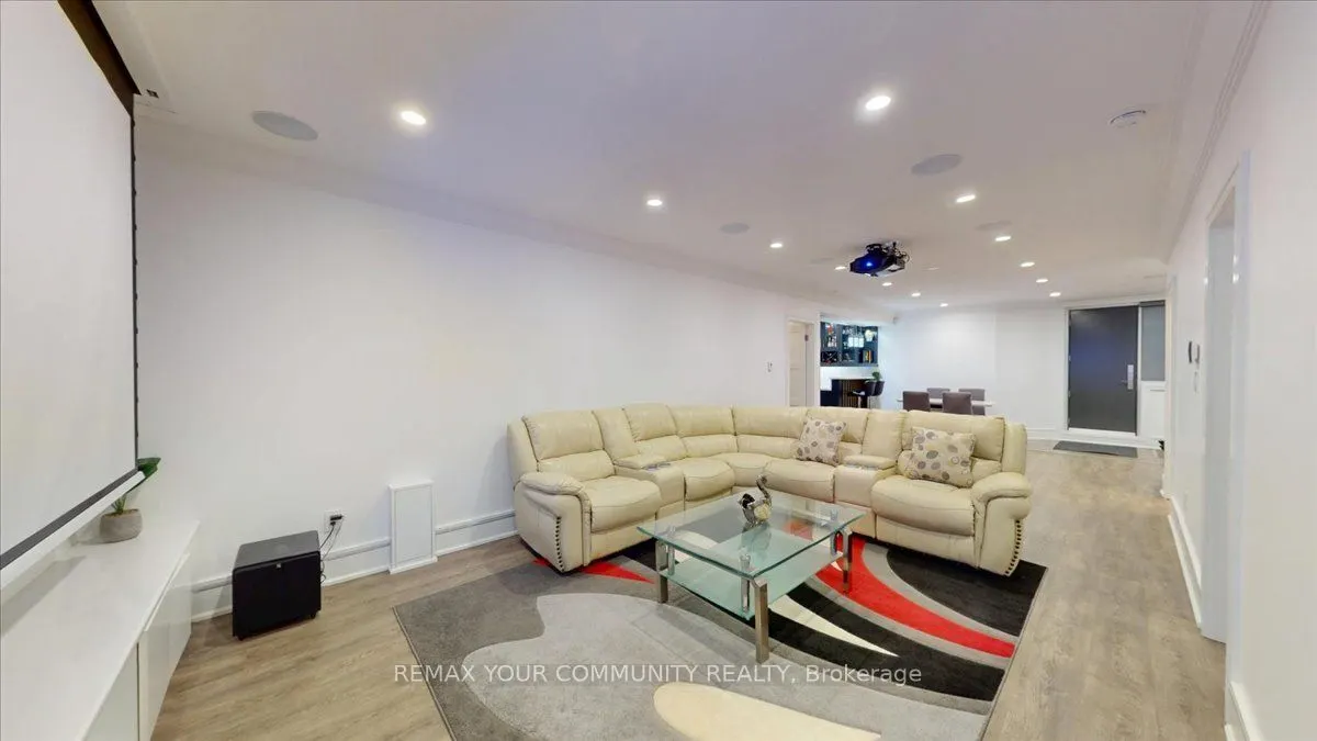 64 Aviemore Drive