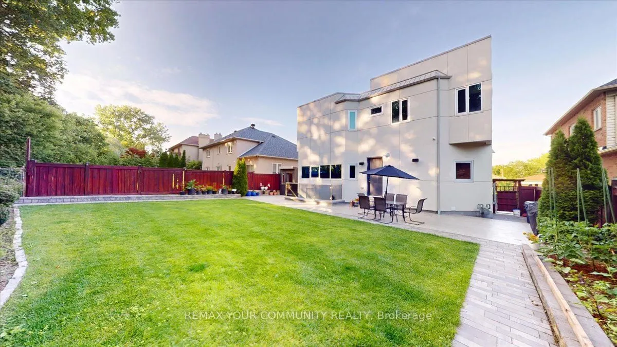 64 Aviemore Drive