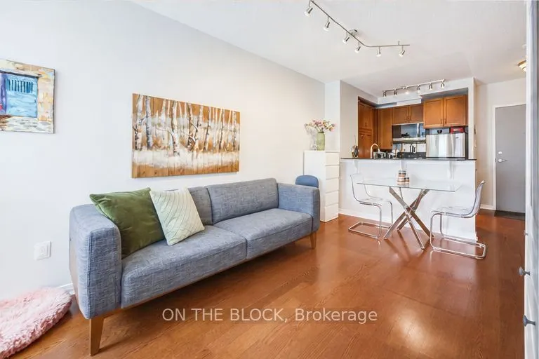 2495 Dundas Street W #107