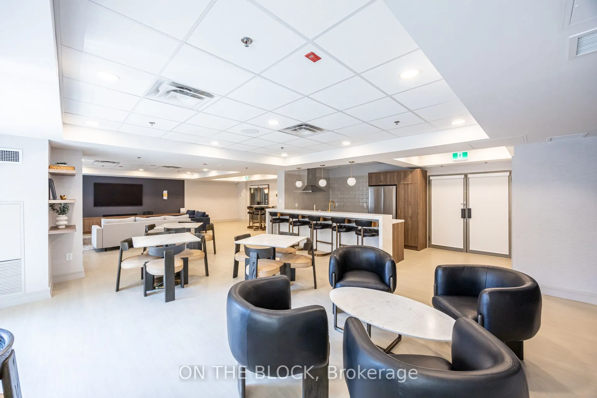2495 Dundas Street W #107
