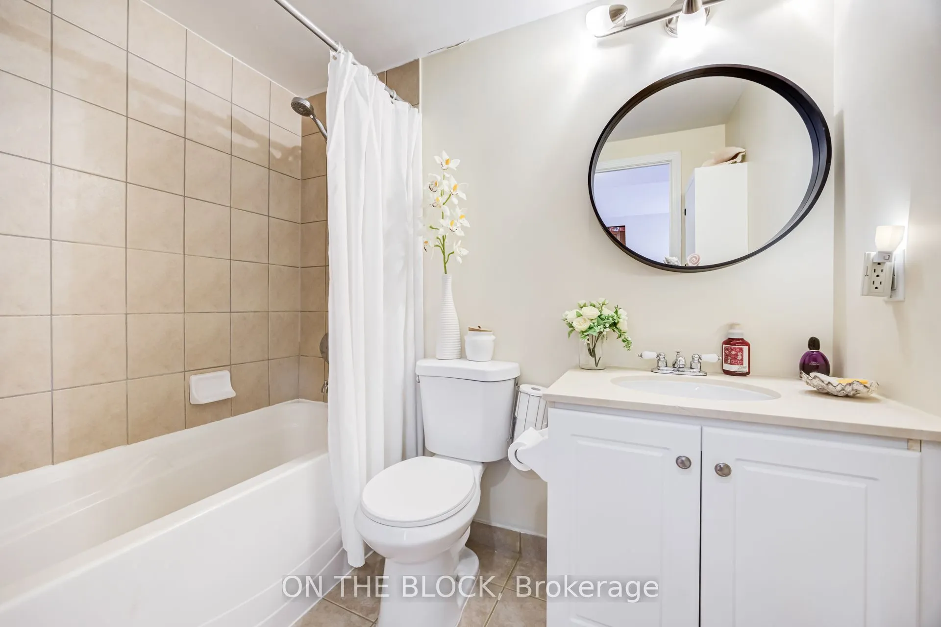 2495 Dundas Street W #107