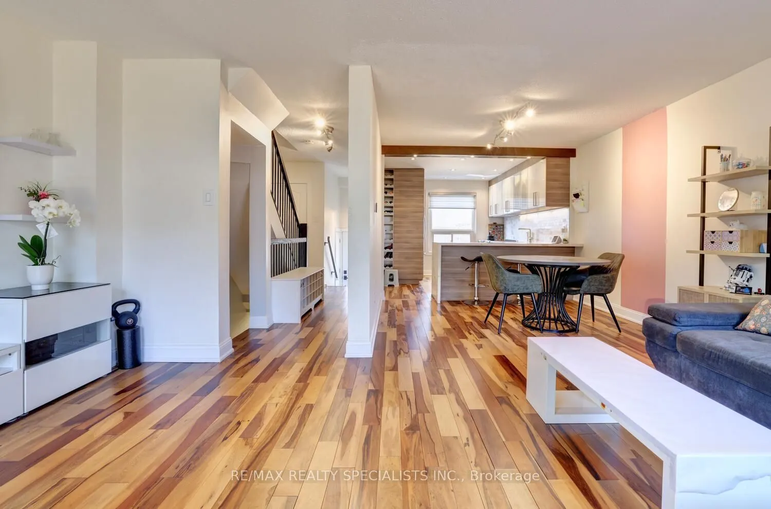 2445 Homelands Drive #25