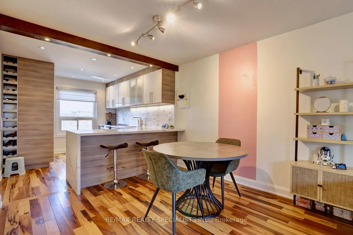 2445 Homelands Drive #25