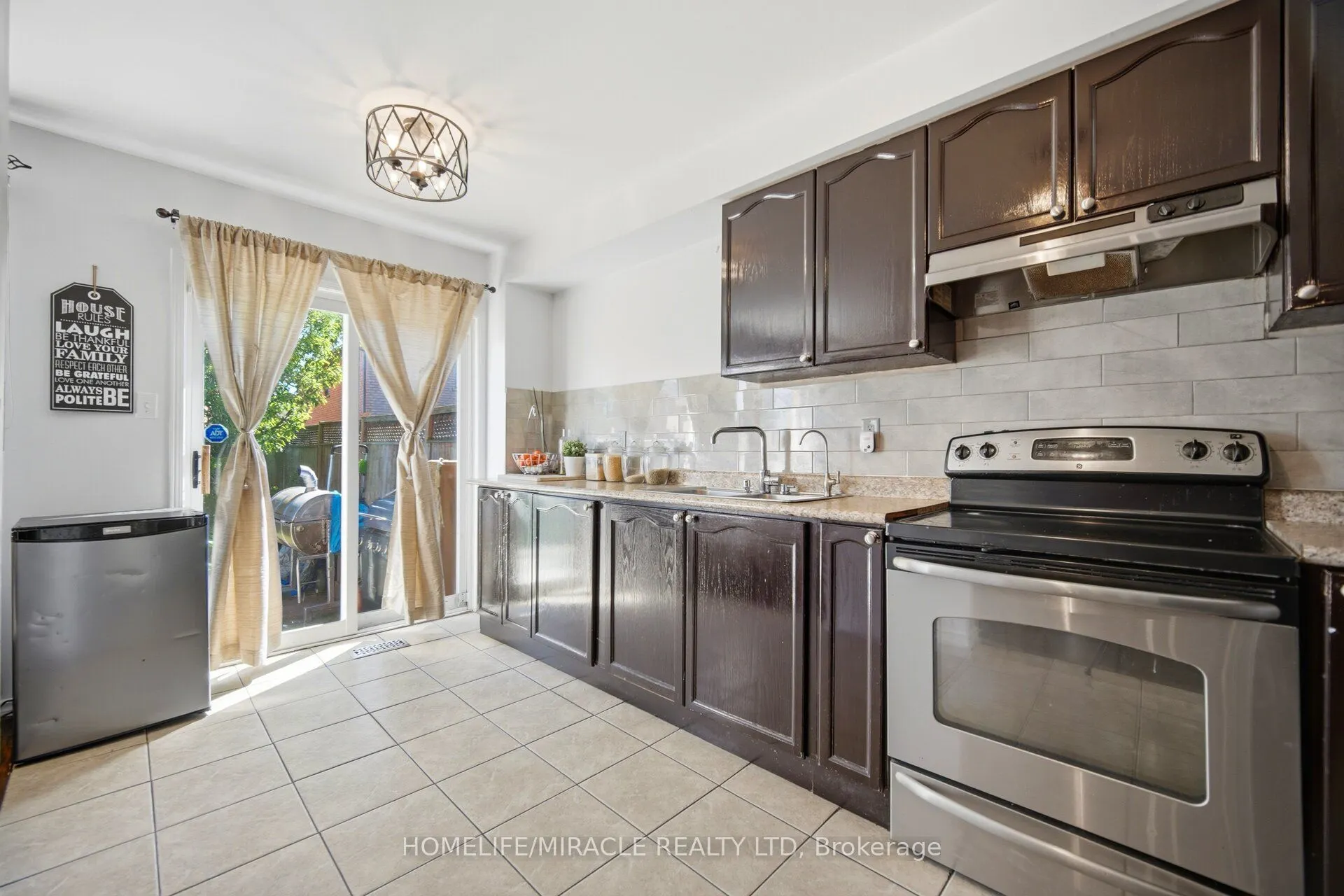 45 Ridgefield Court
