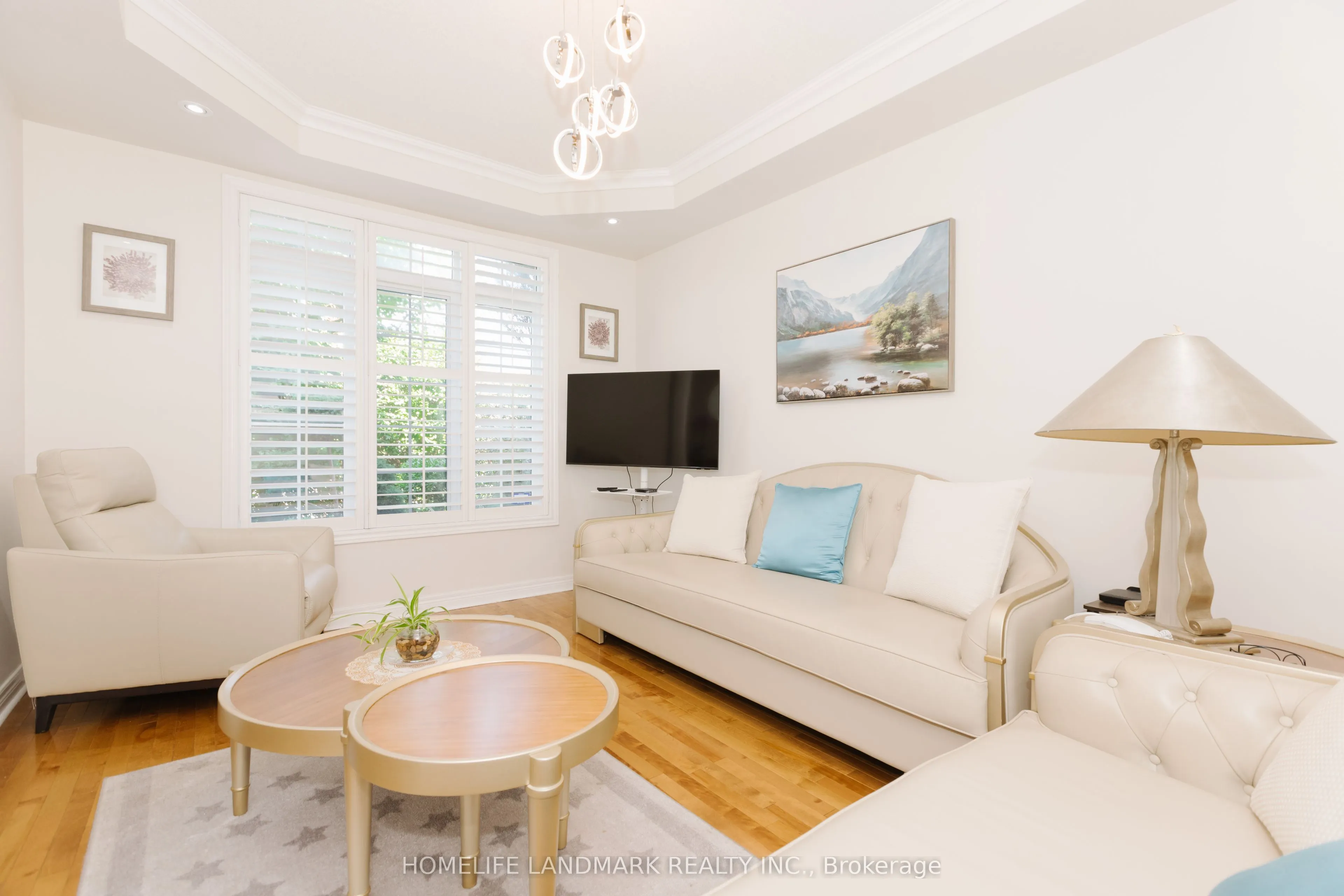 3432 Eglinton Avenue W