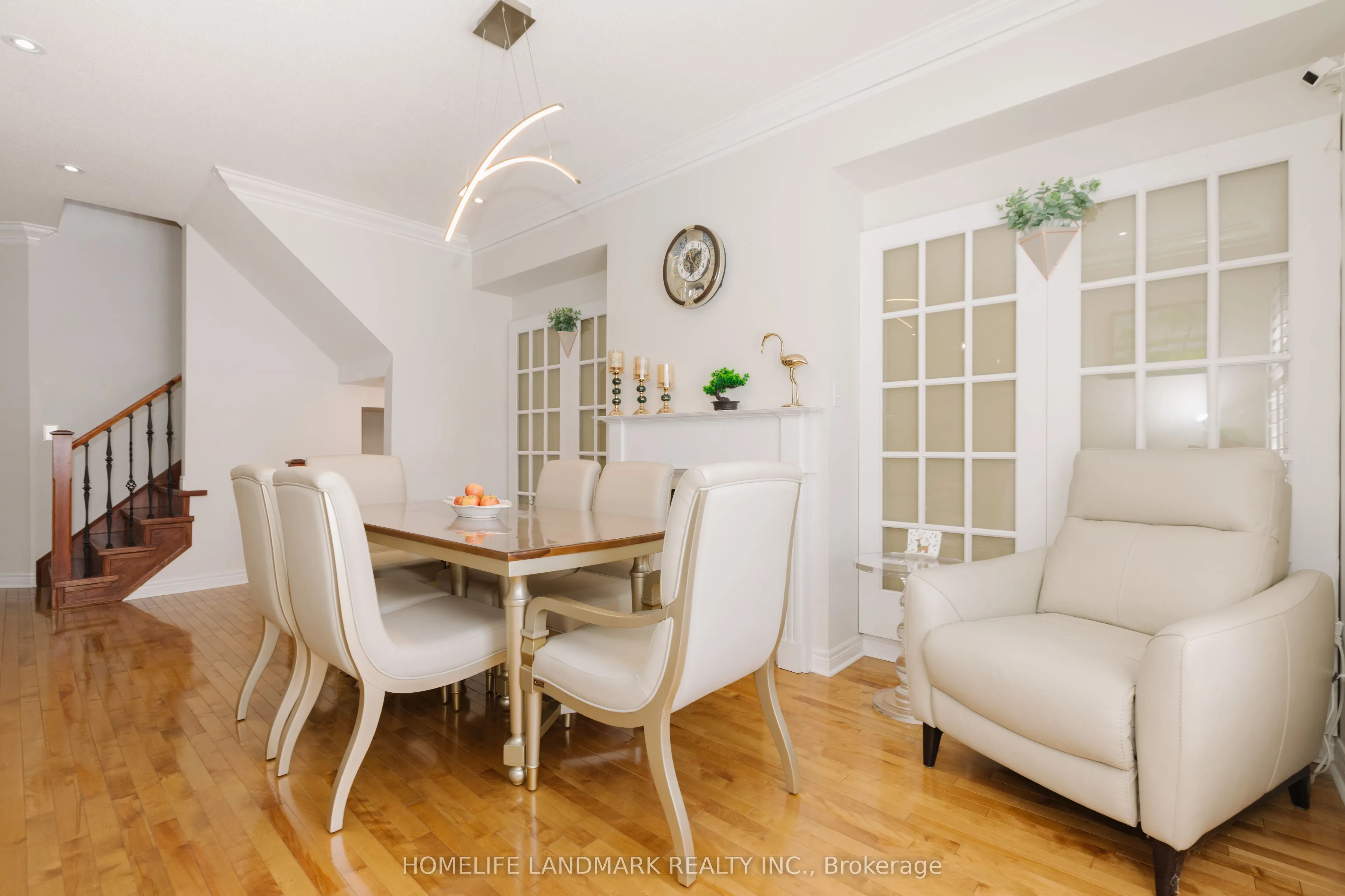 3432 Eglinton Avenue W