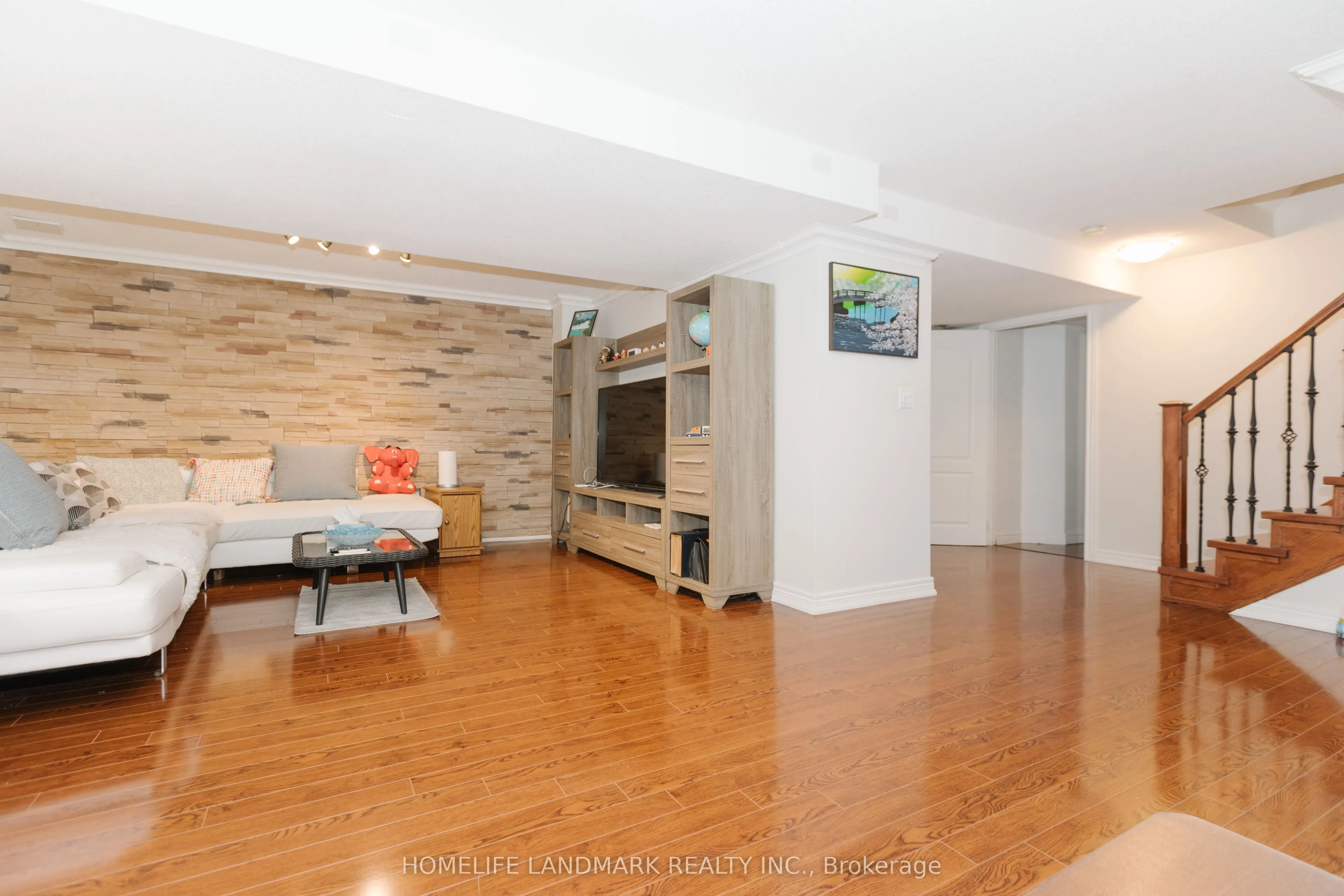 3432 Eglinton Avenue W