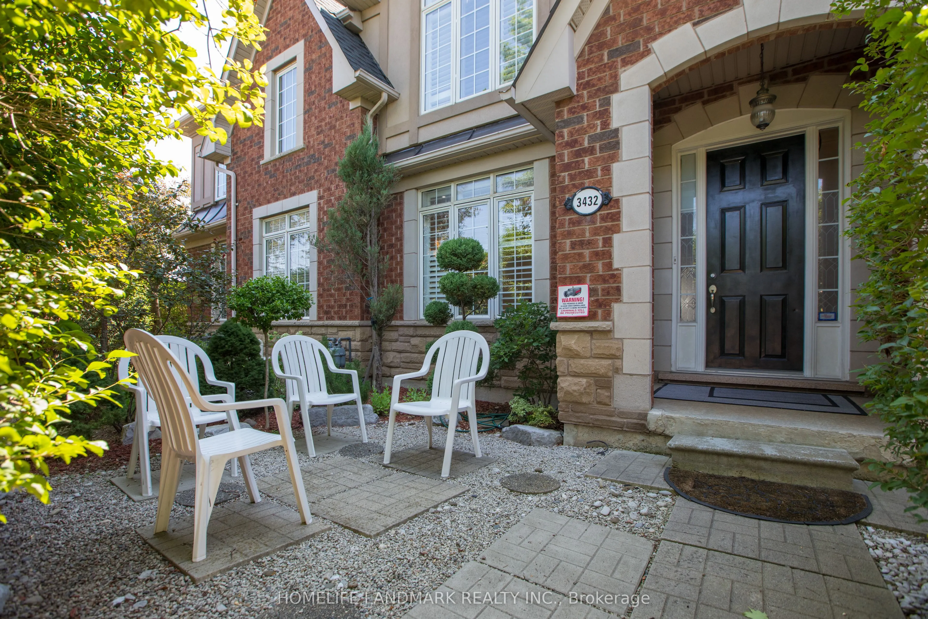 3432 Eglinton Avenue W