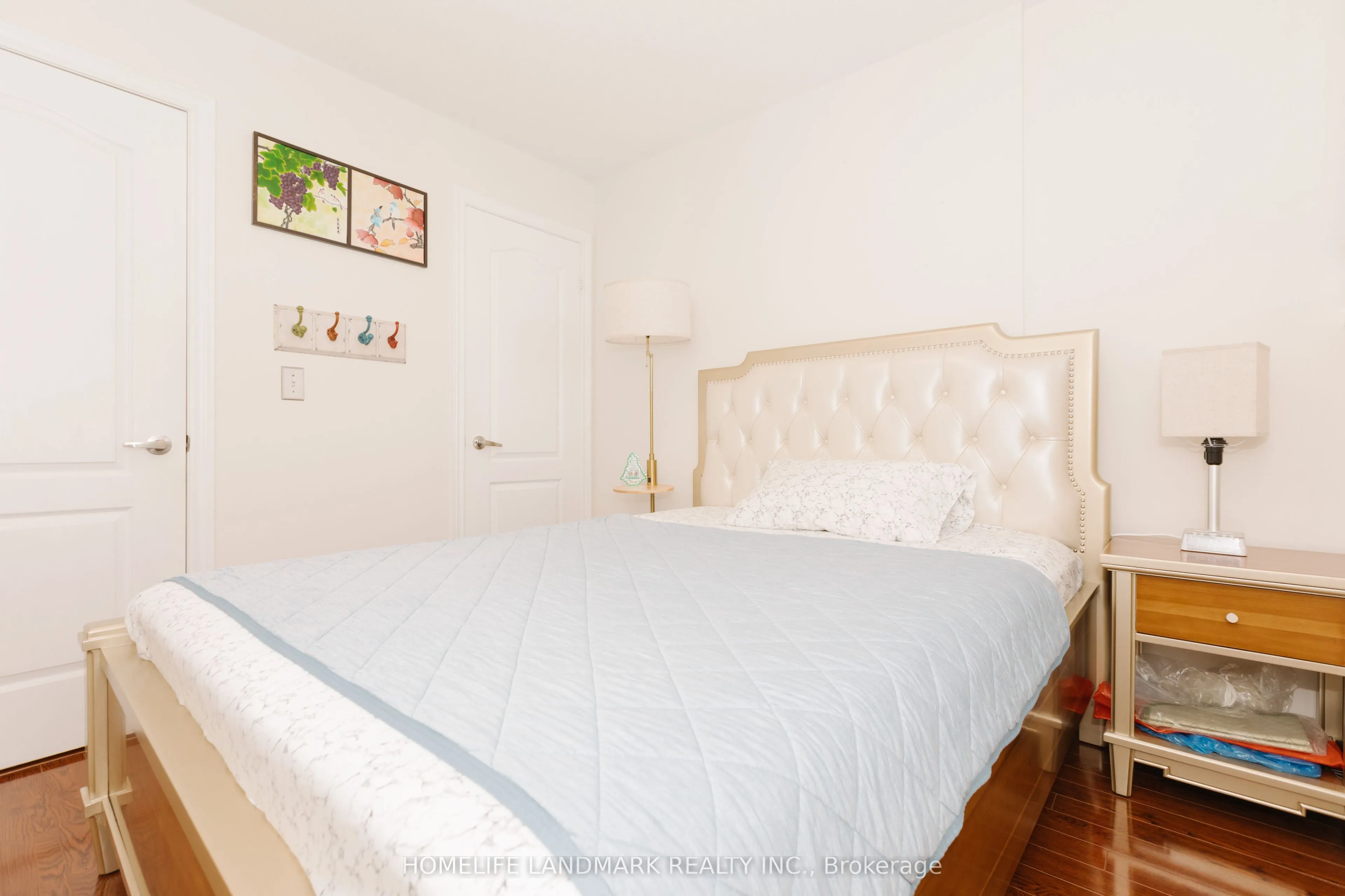 3432 Eglinton Avenue W