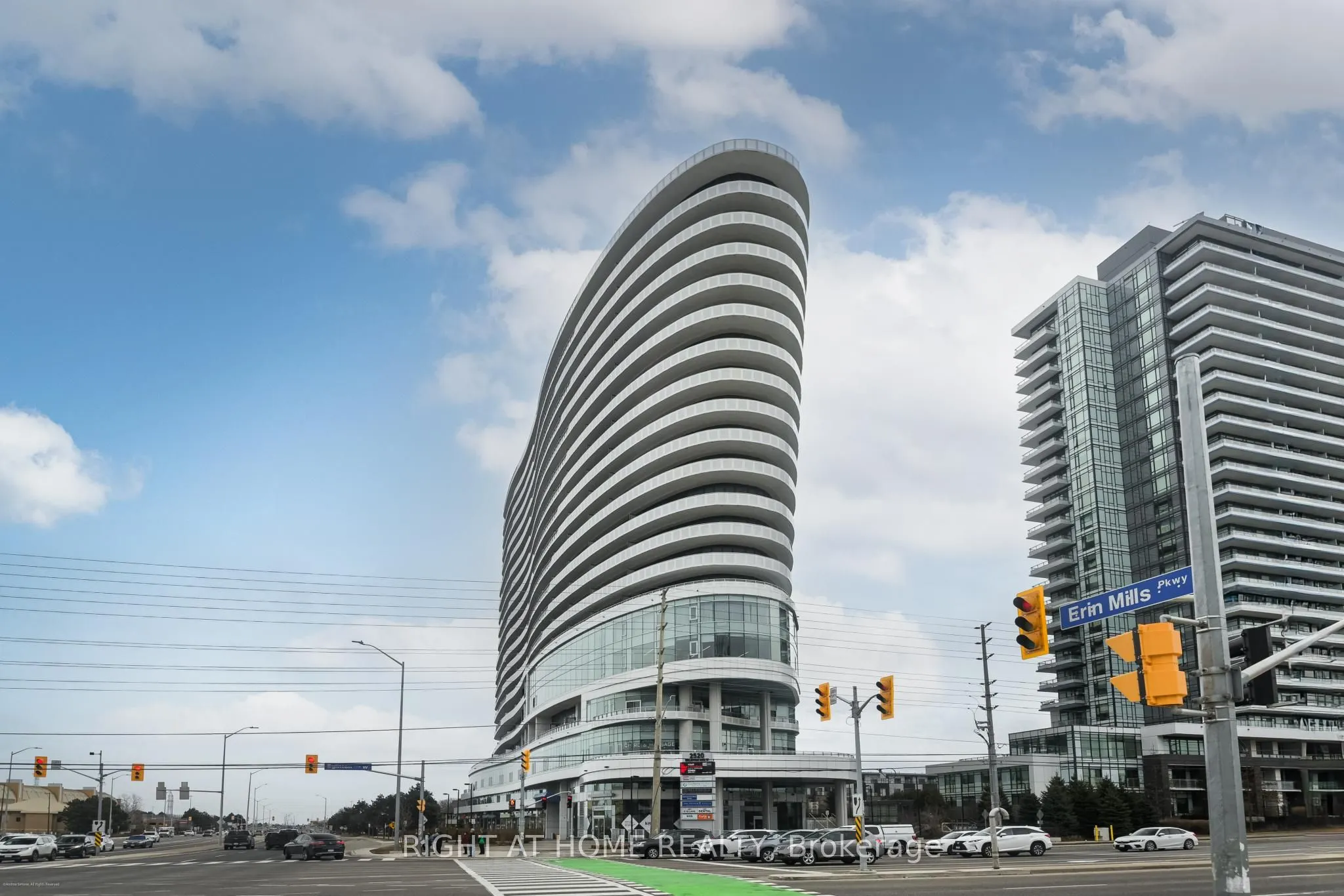 2520 Eglinton Avenue W #1602