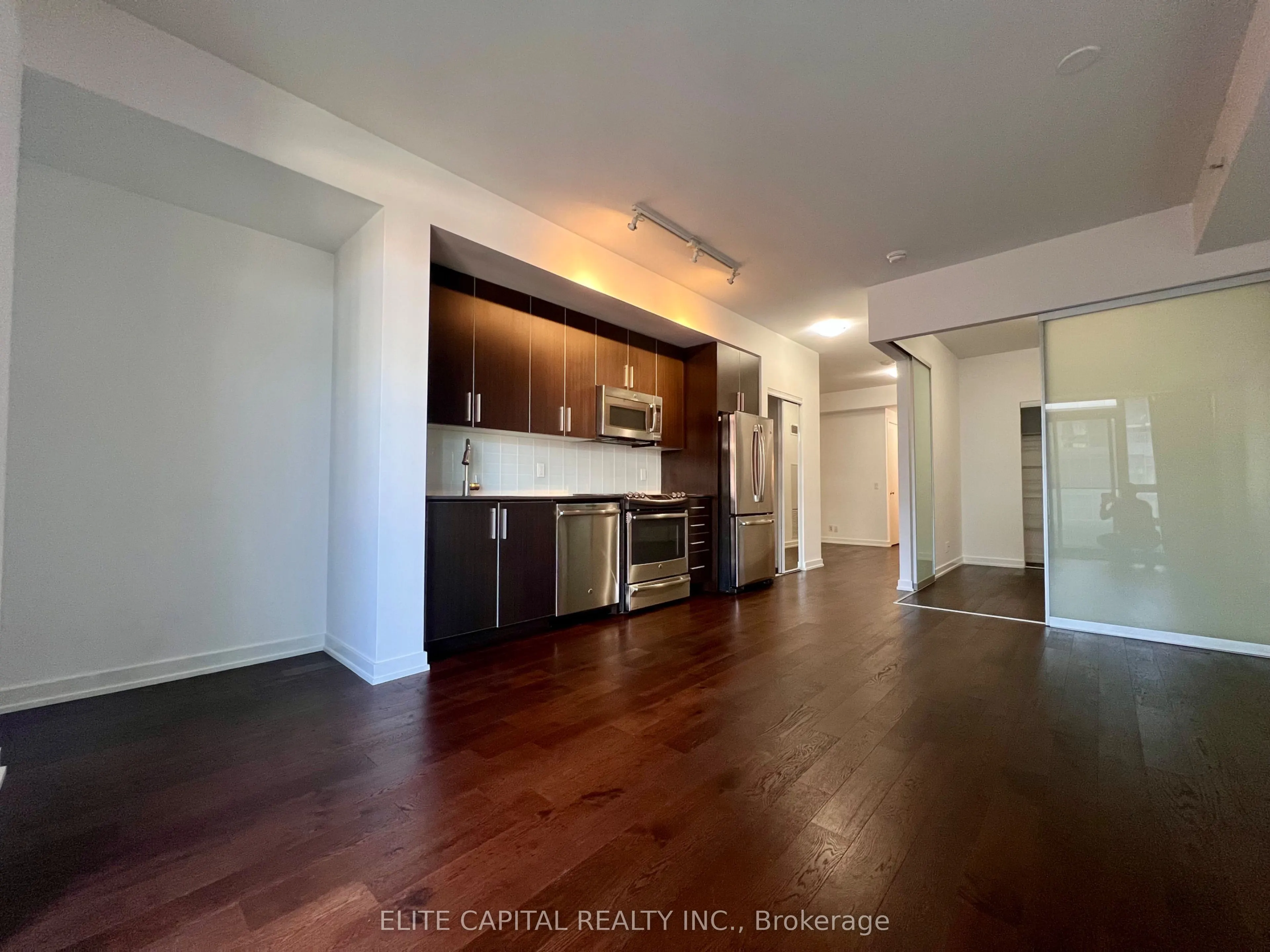 2212 Lake Shore Boulevard W #512
