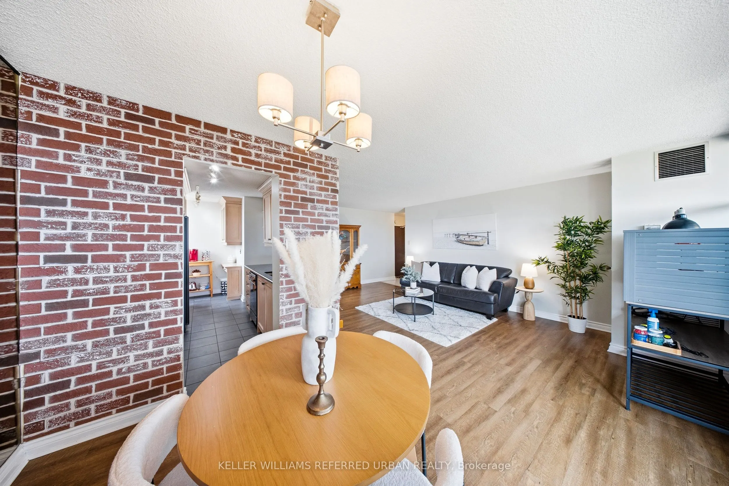 2130 Weston Road #1401