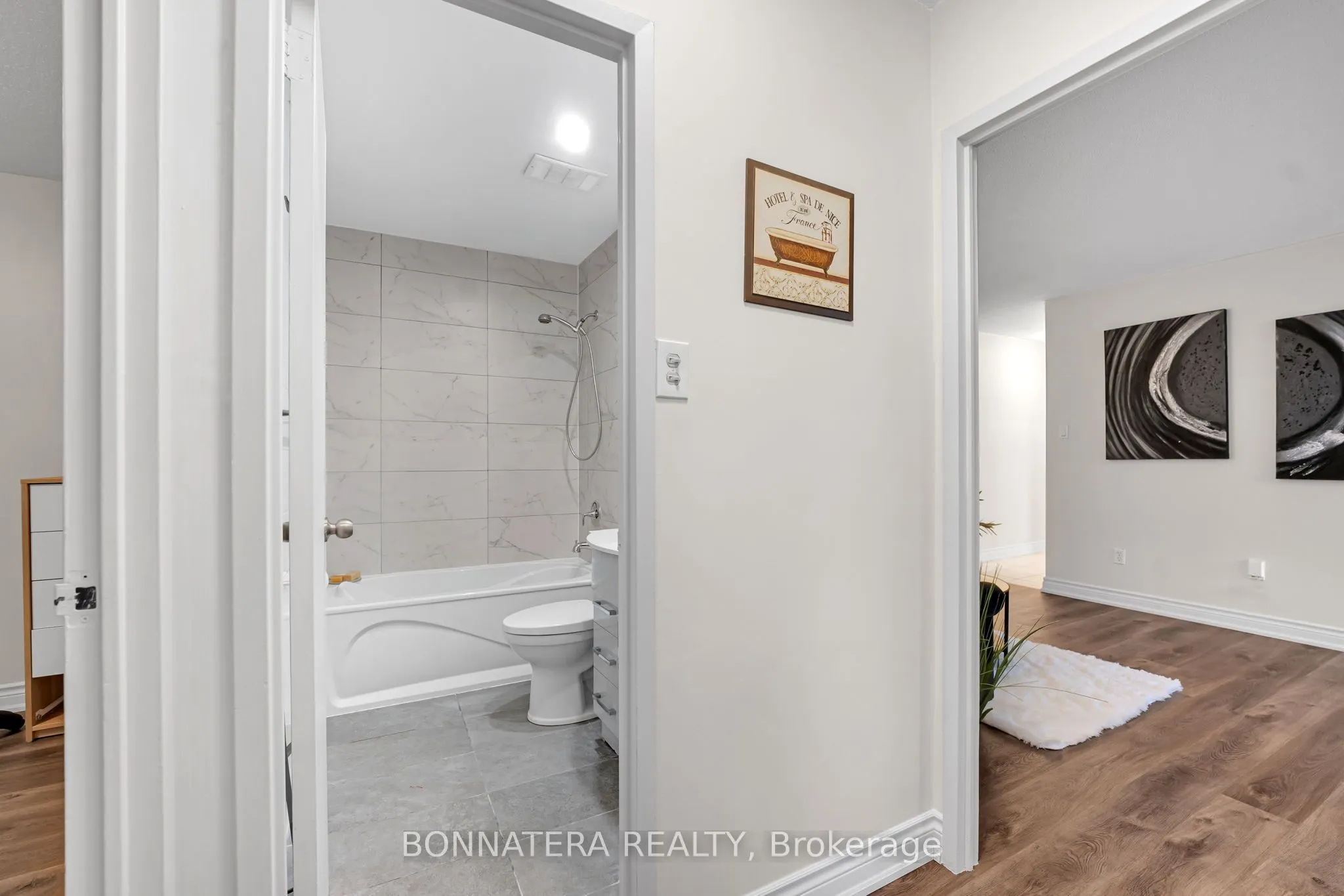 3065 Queen Frederica Drive #905