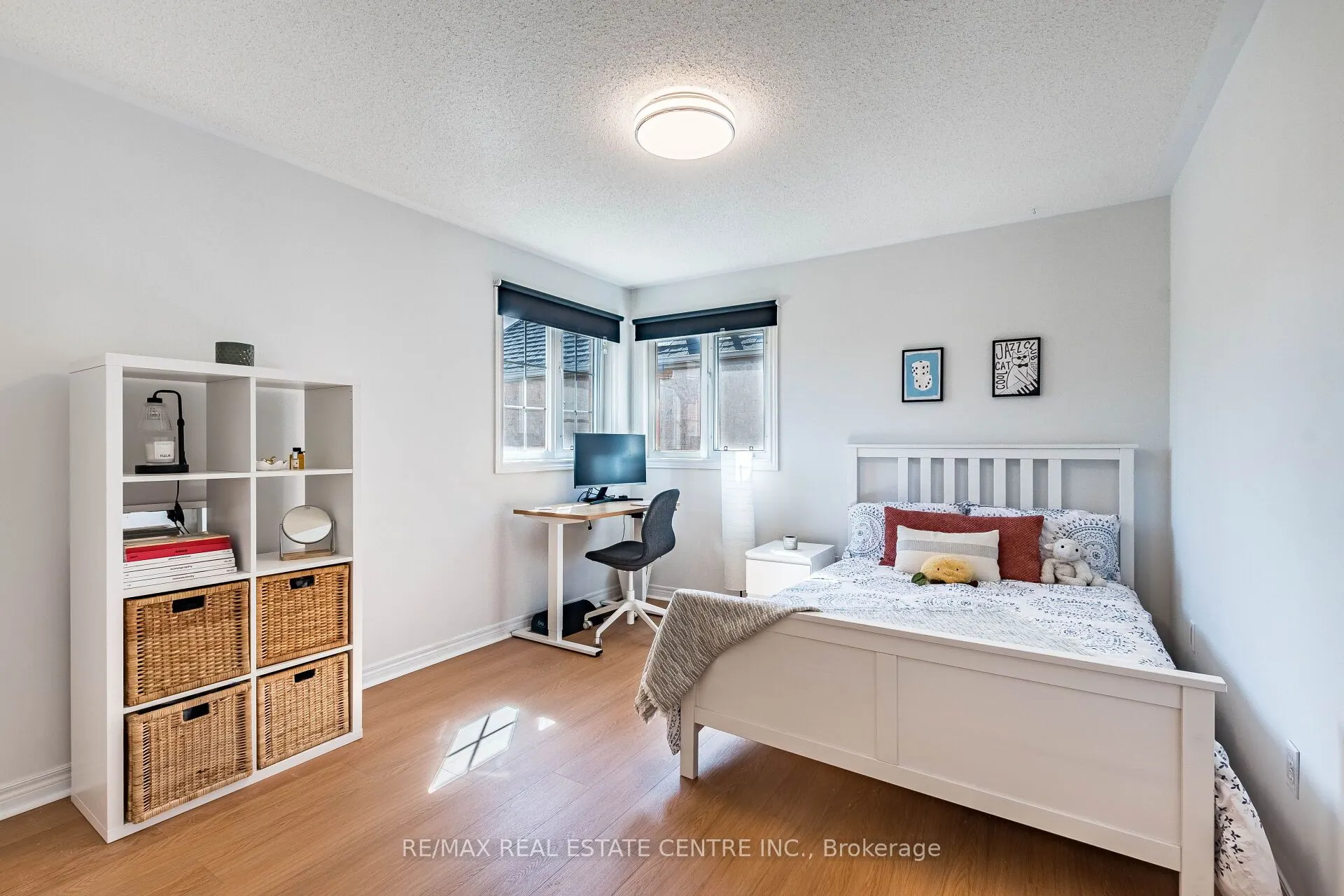 5343 Russell View Road