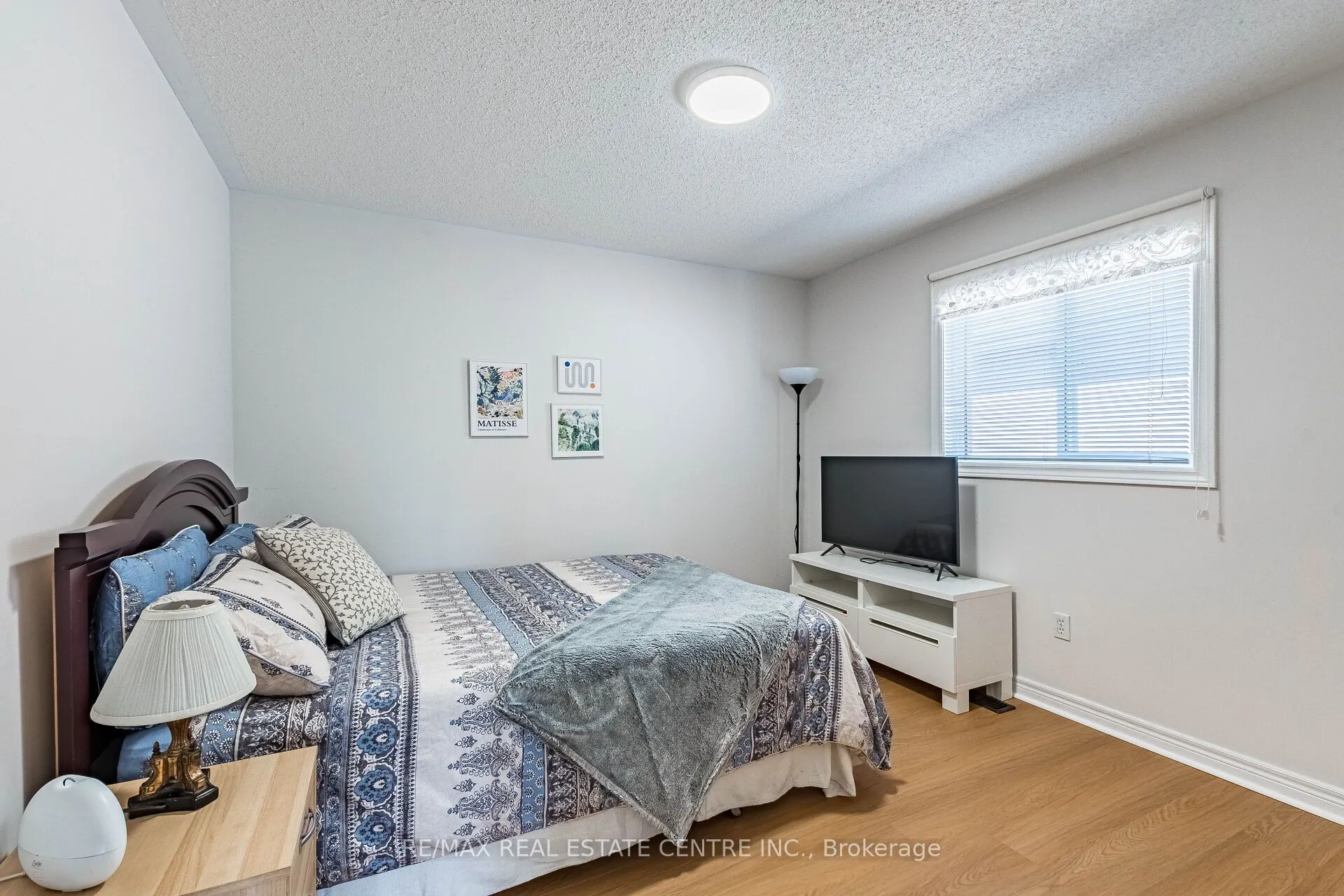 5343 Russell View Road