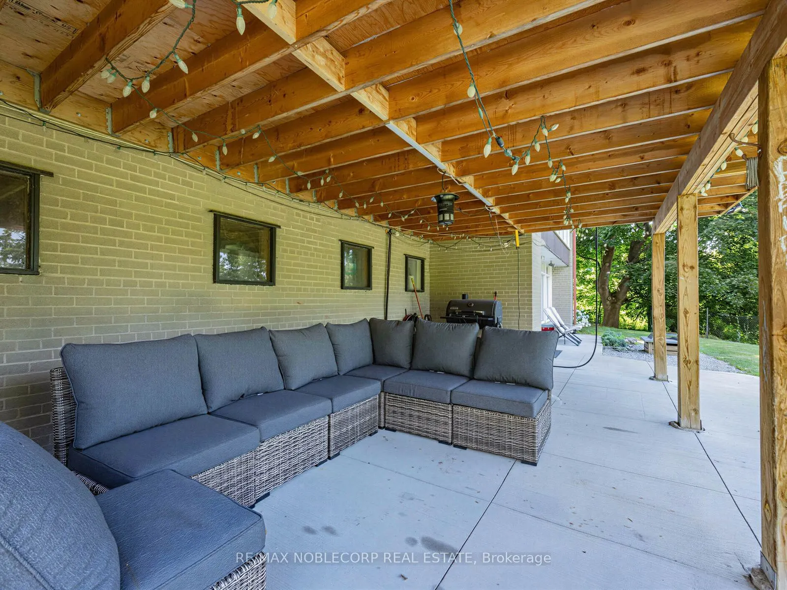 12 George McKenzie Court