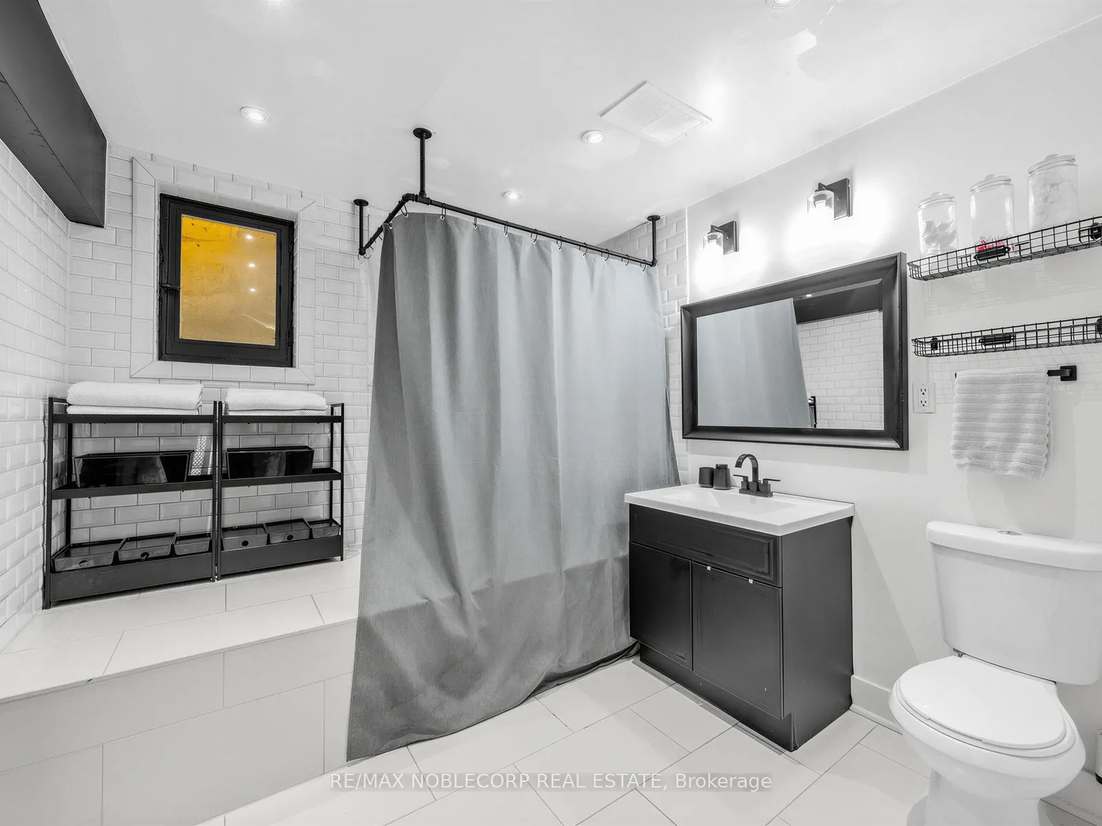 12 George McKenzie Court