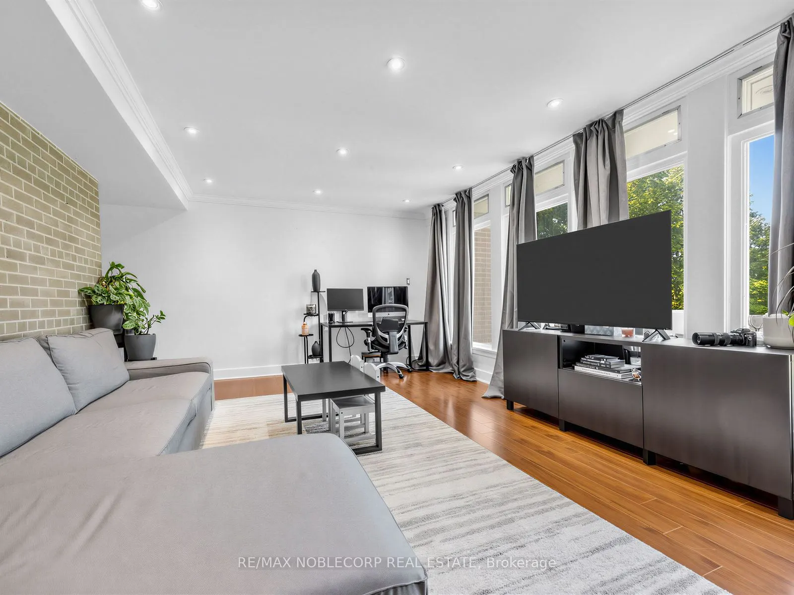 12 George McKenzie Court