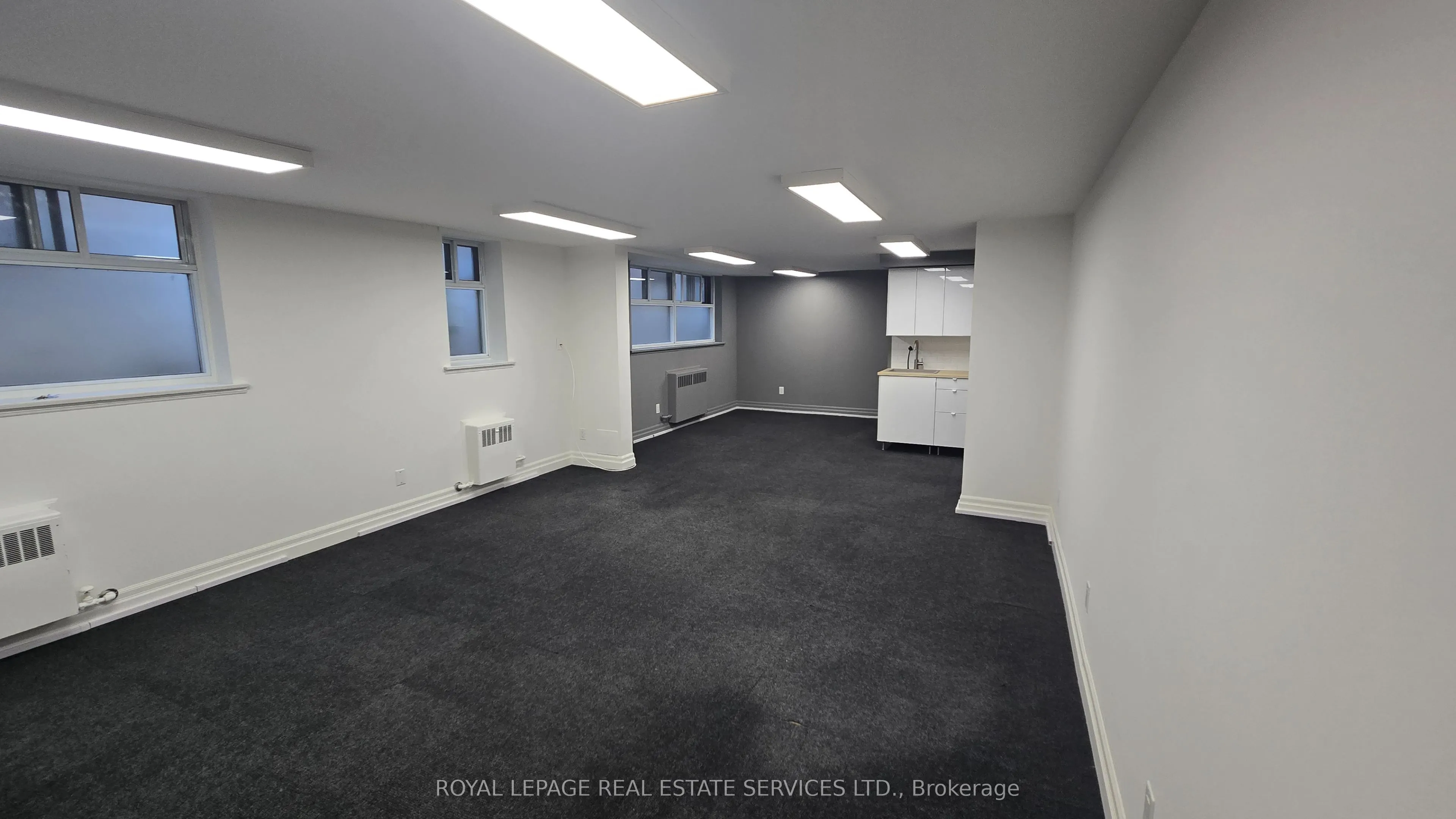 2842 Bloor Street W #L2