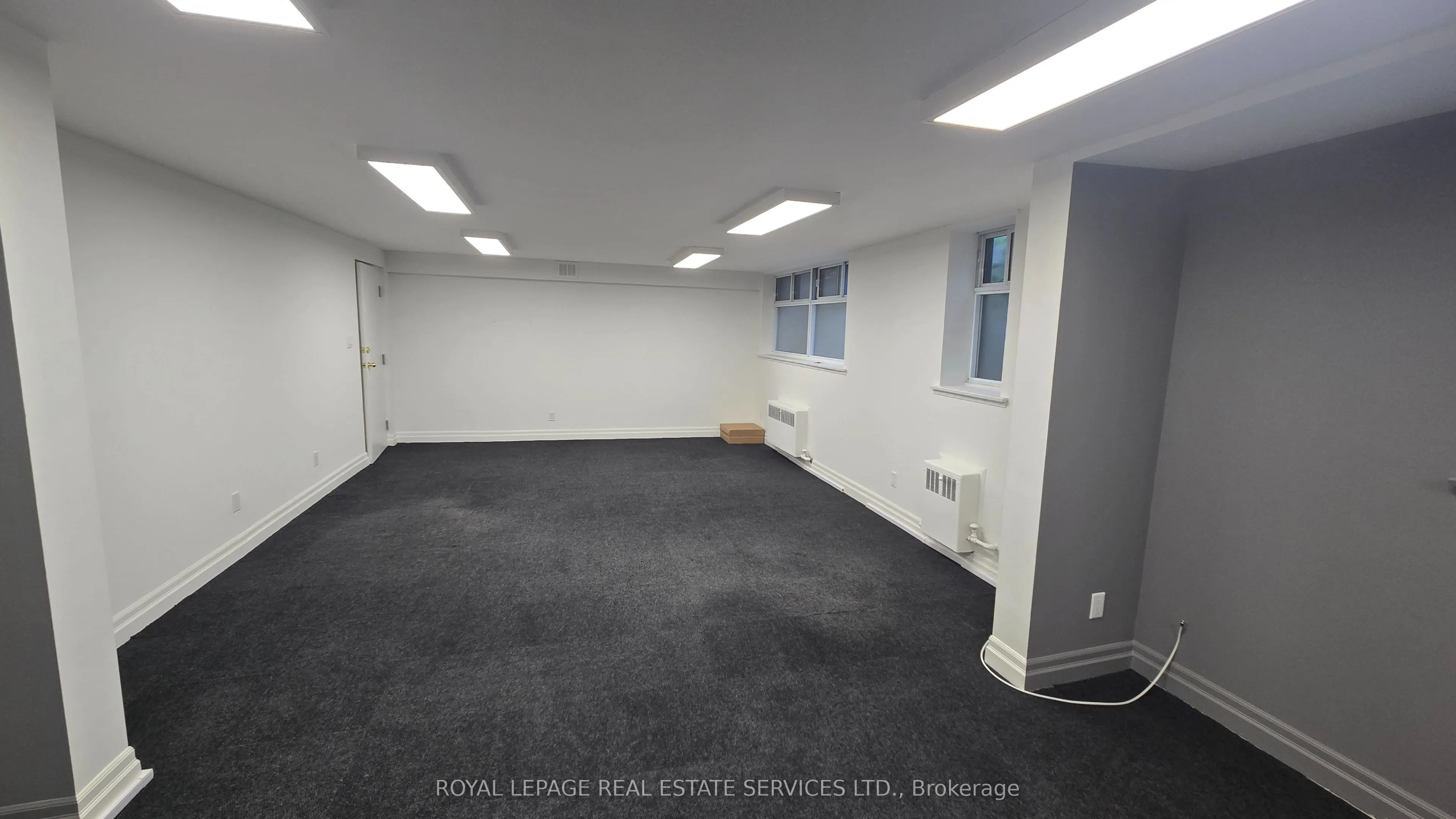 2842 Bloor Street W #L2