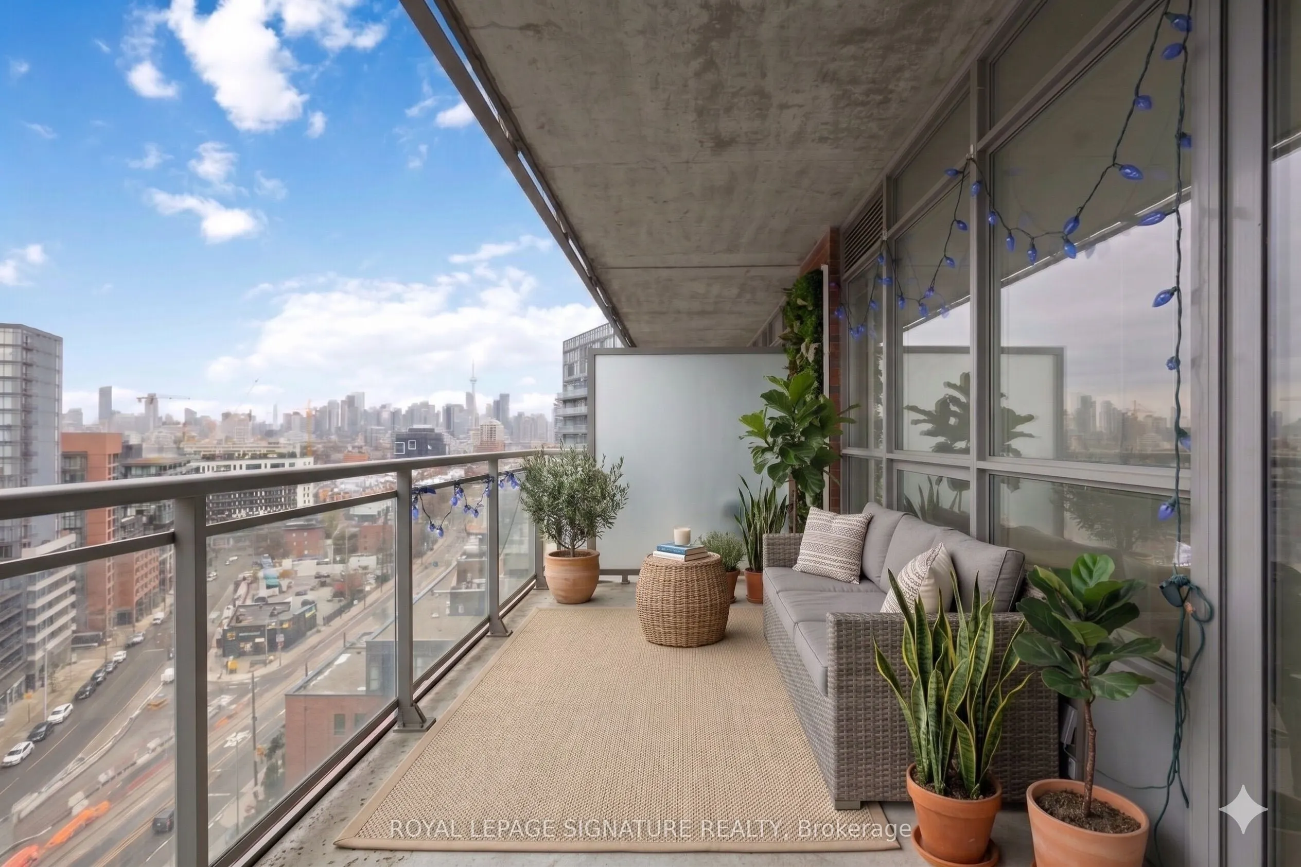 38 Joe Shuster Way #1625