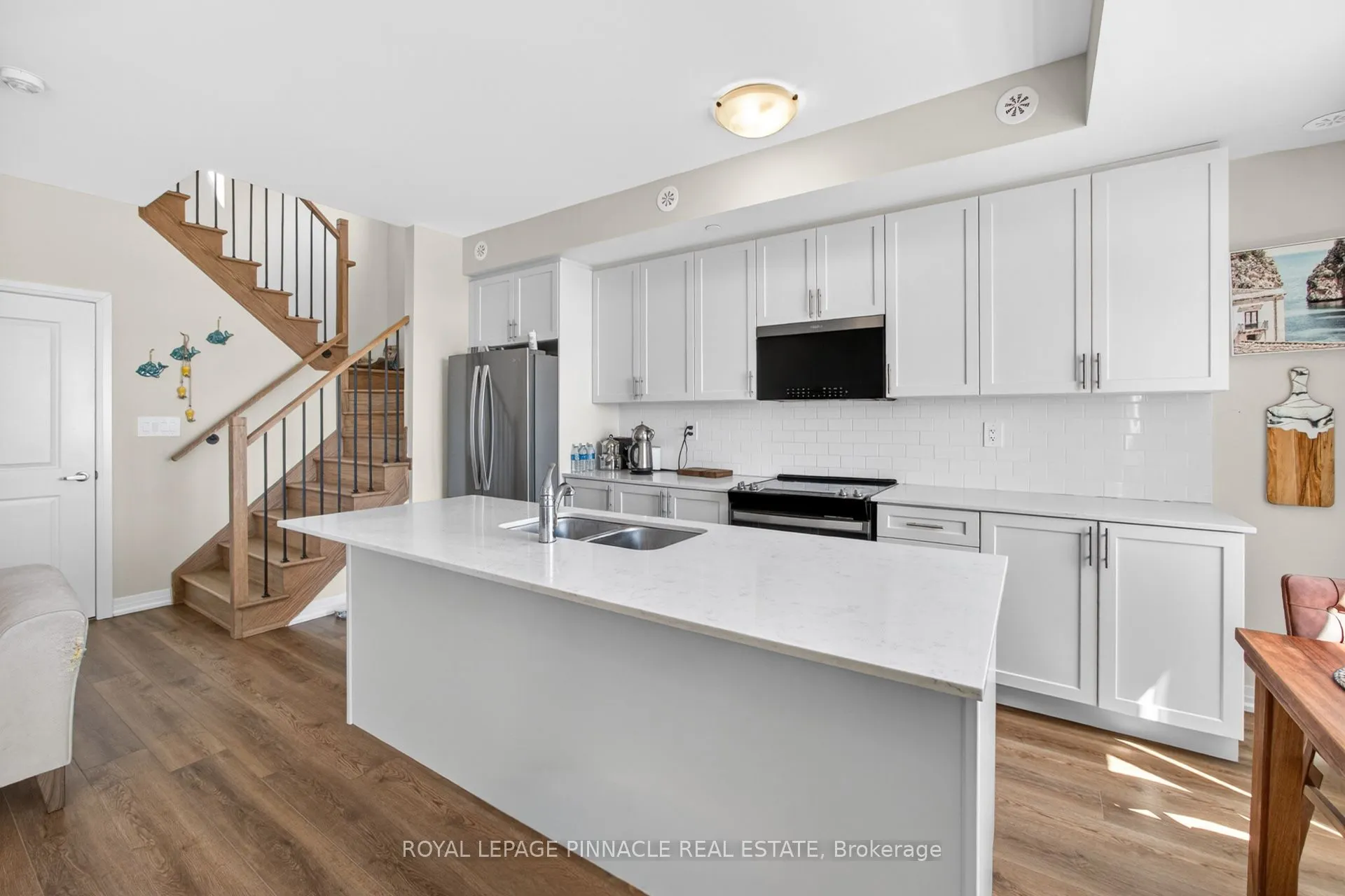 1585 Rose Way #103