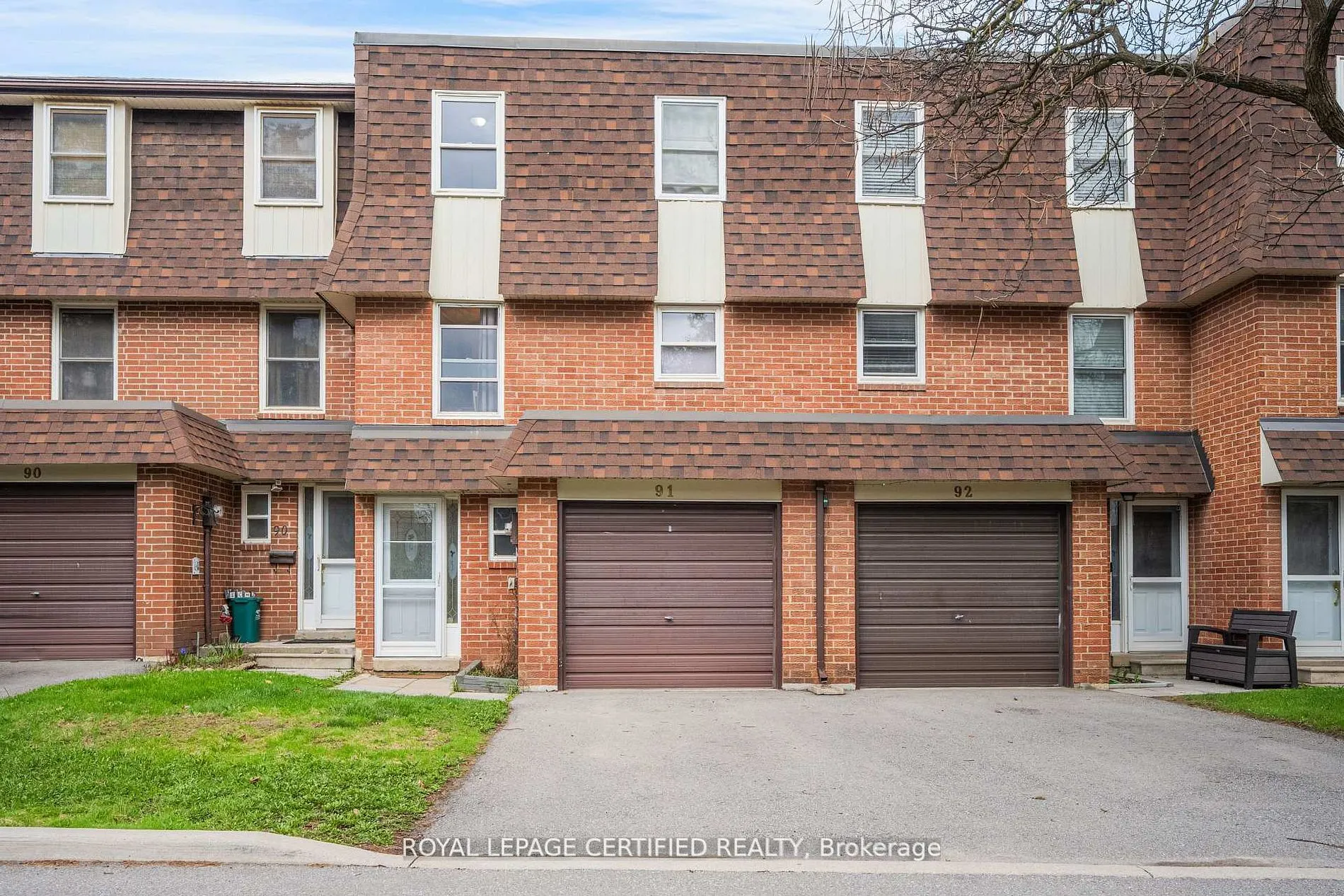 371 Bronte Street S #91