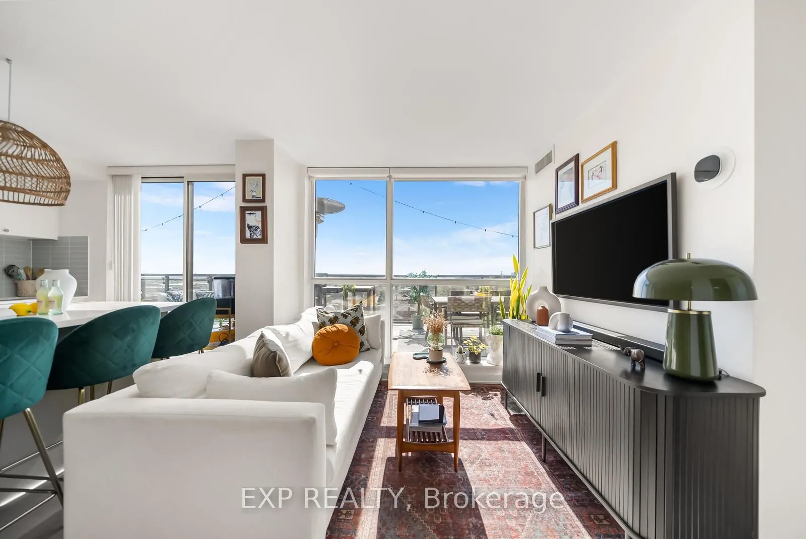 16 Mcadam Avenue #705