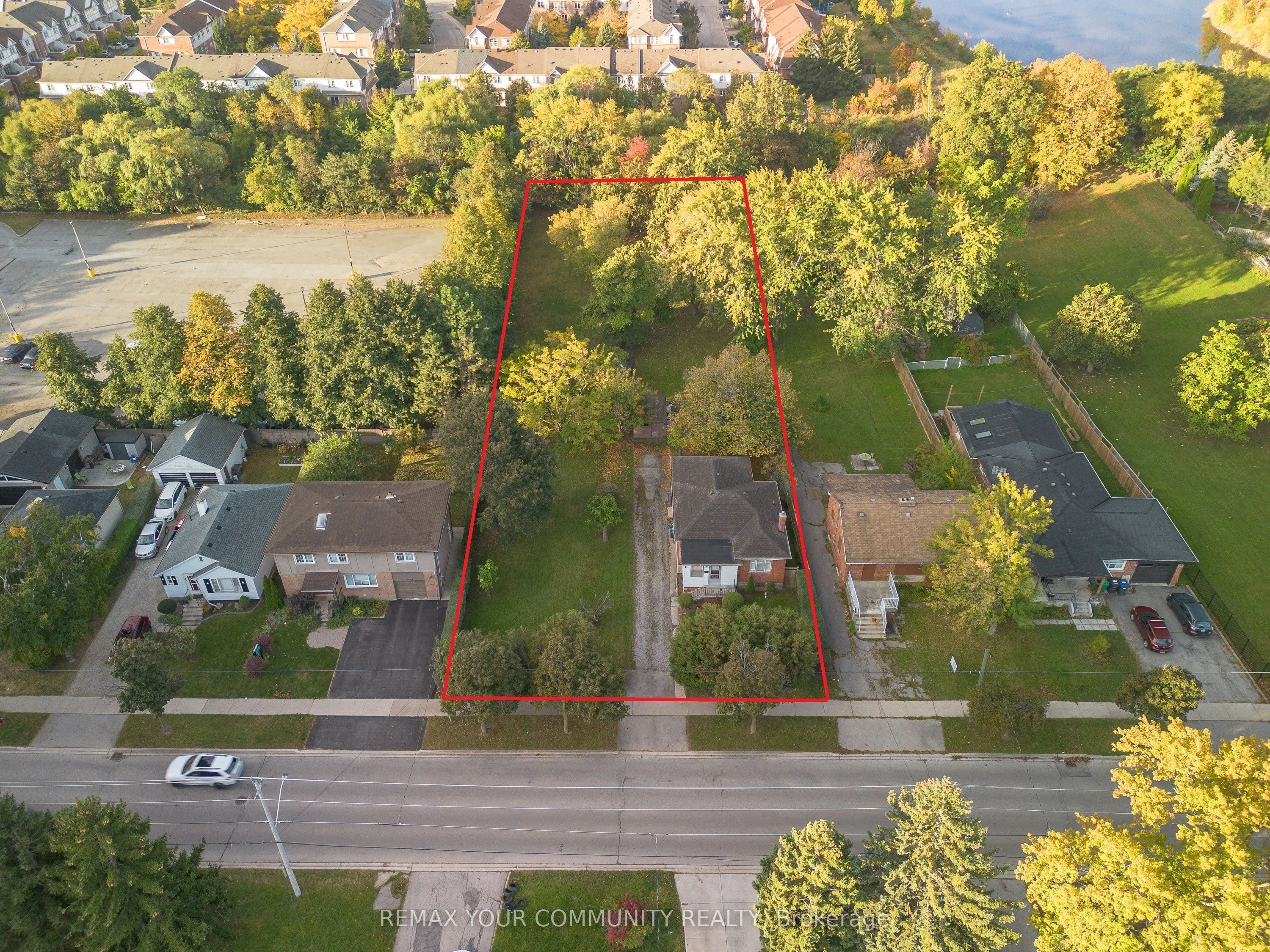 3052 Parkerhill Road