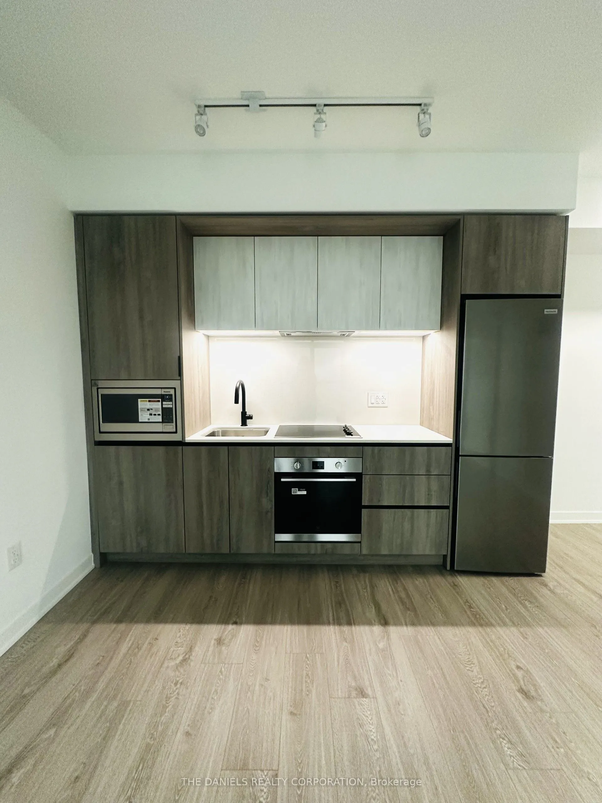 2495 Eglinton Avenue W #2313