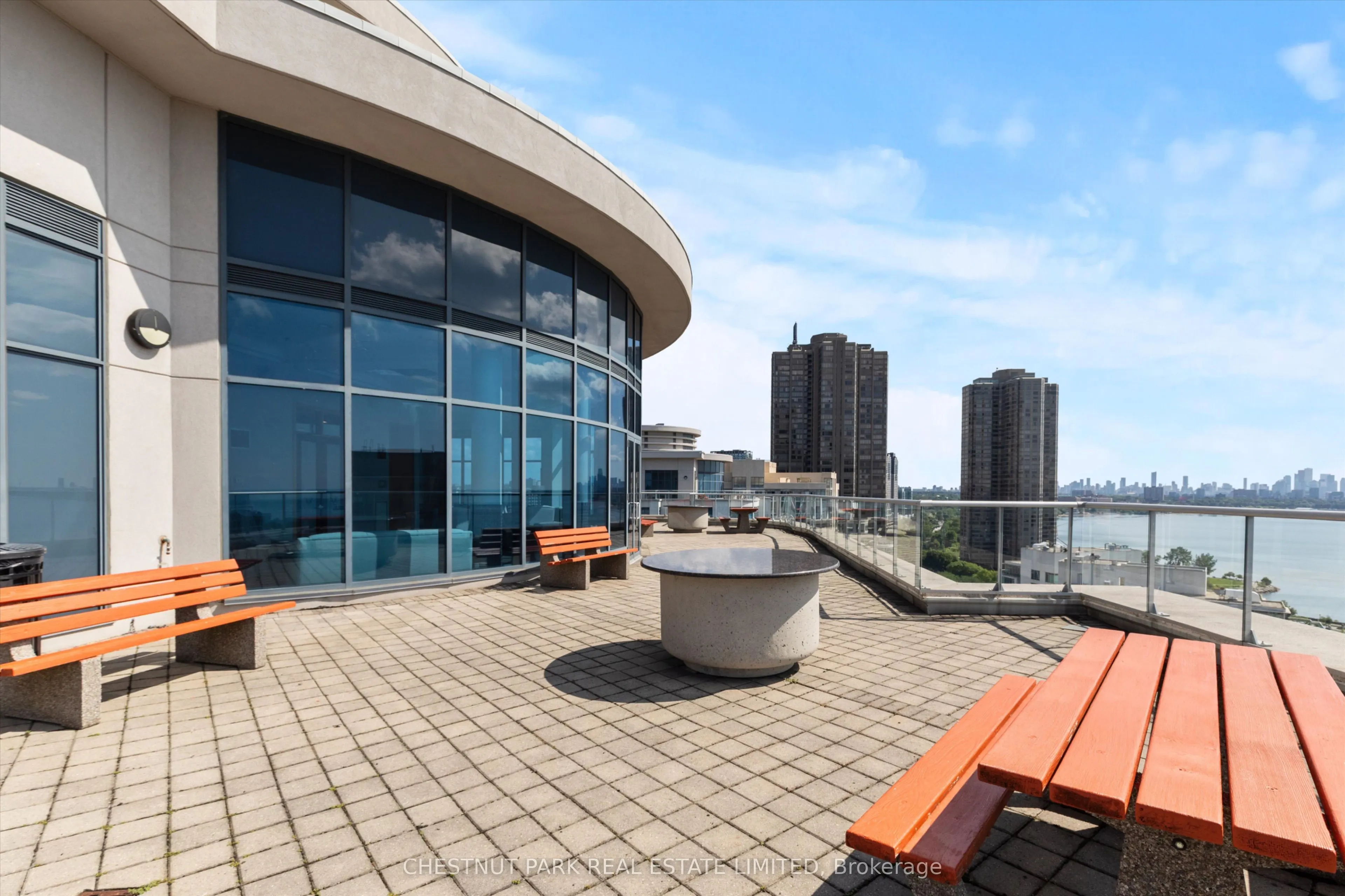 2087 Lake Shore Boulevard W #604