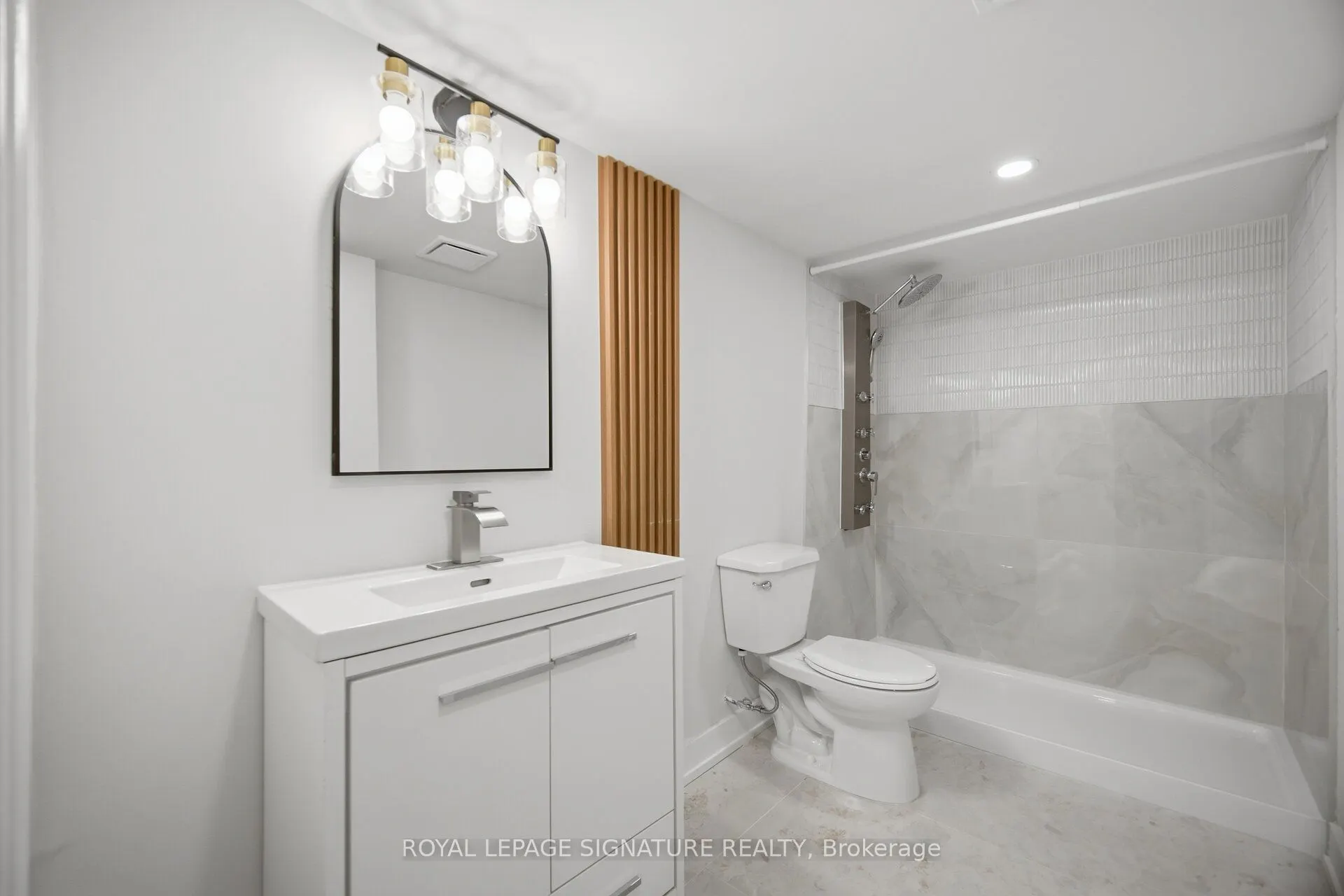 2599 Lundene Road