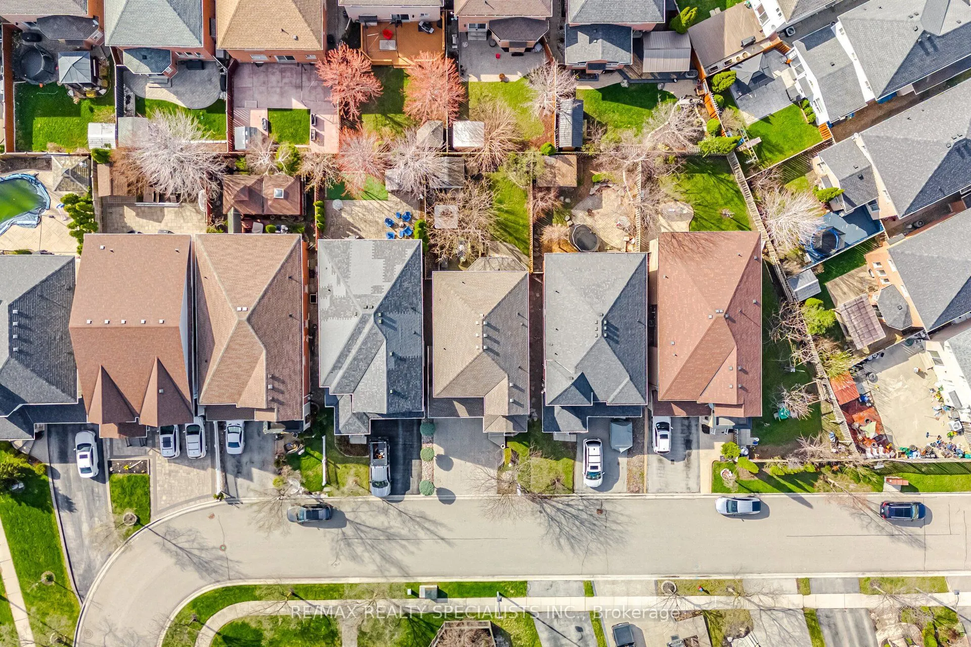 187 Cooke Crescent
