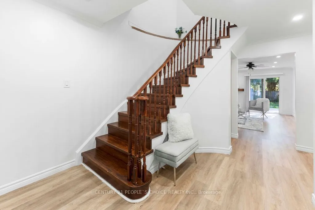 4053 Trapper Crescent