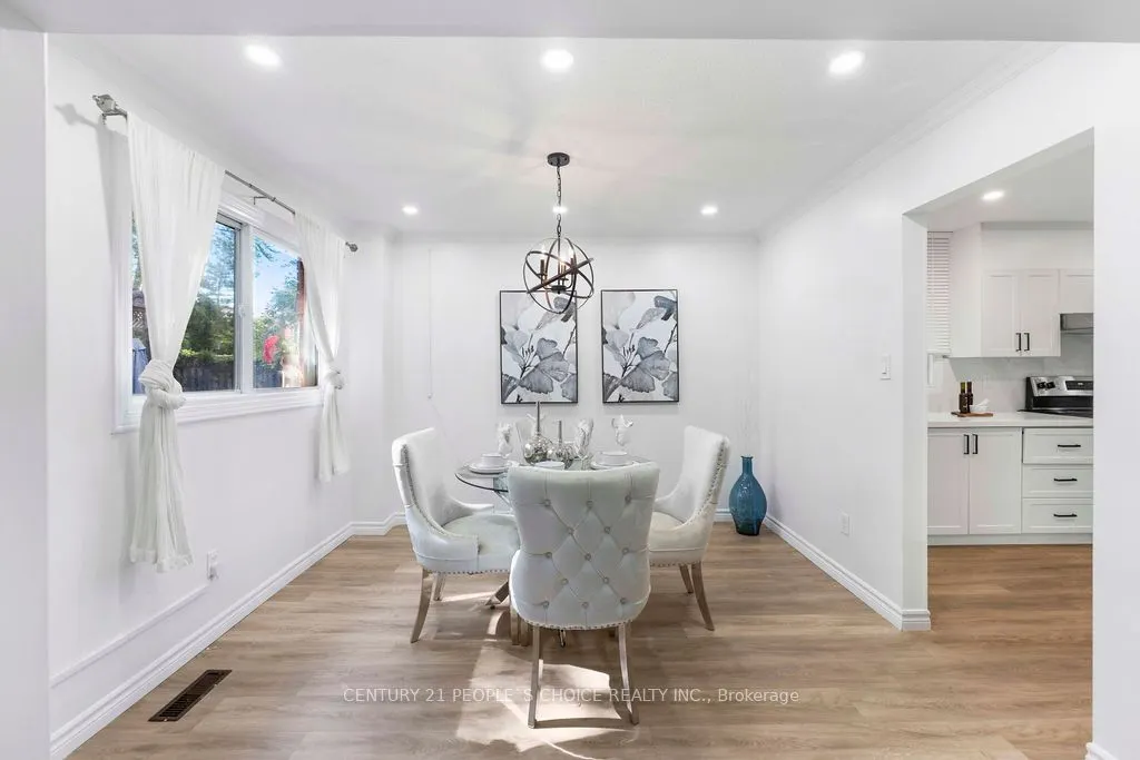 4053 Trapper Crescent